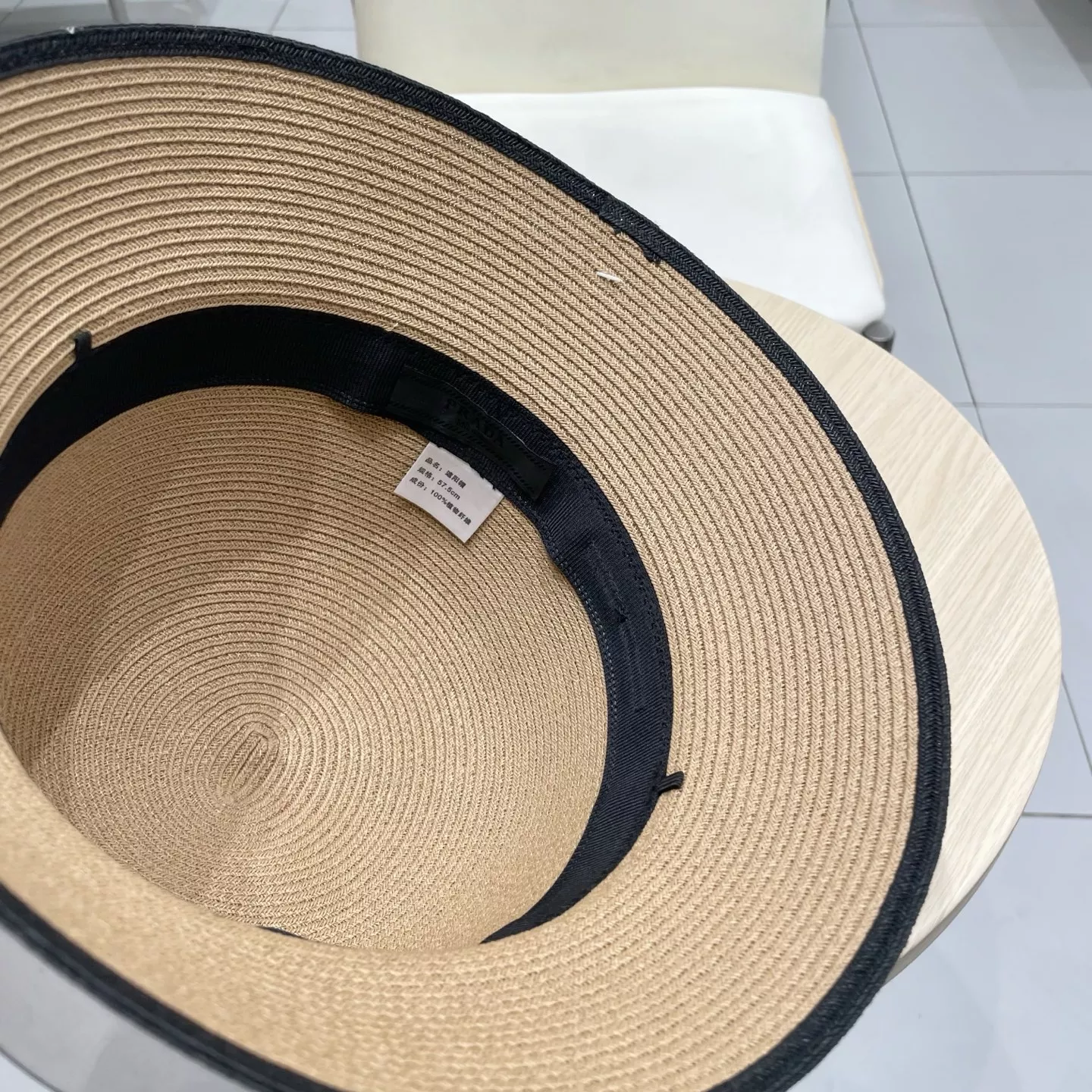 Breathable 1593 Prada Caps