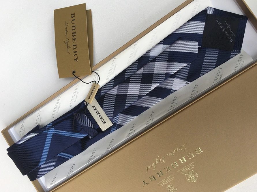 Breathable 1808 Burberry Necktie For Men