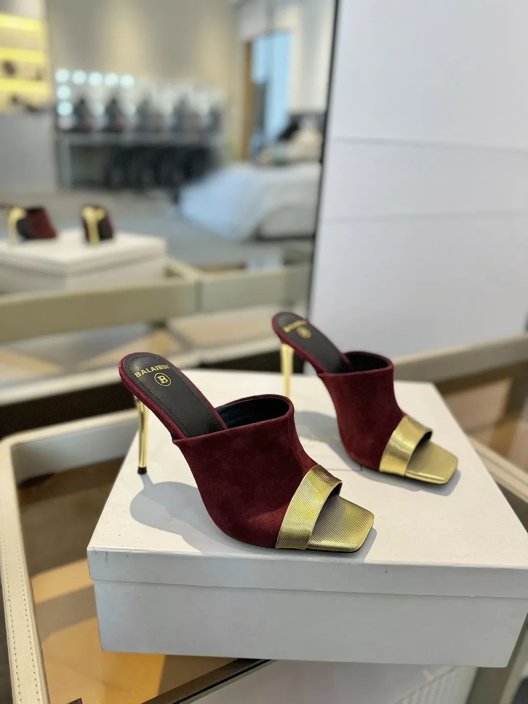 Breathable 2089 Balmain Slippers For Women