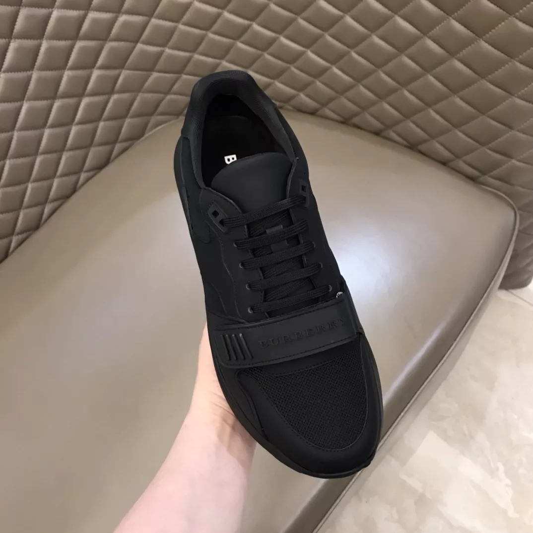 Breathable 2139 Burberry Casual Shoes For Men