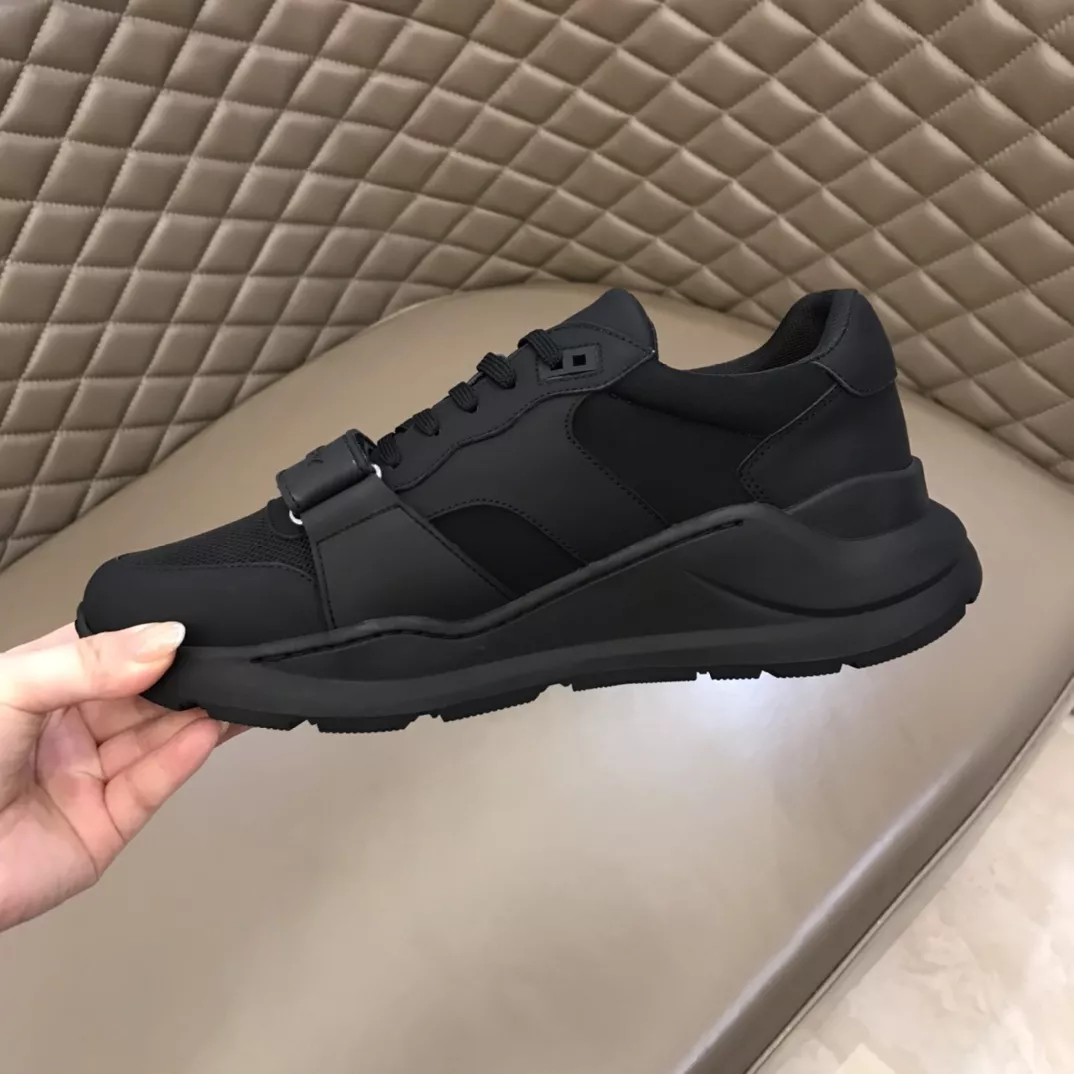 Breathable 2139 Burberry Casual Shoes For Men