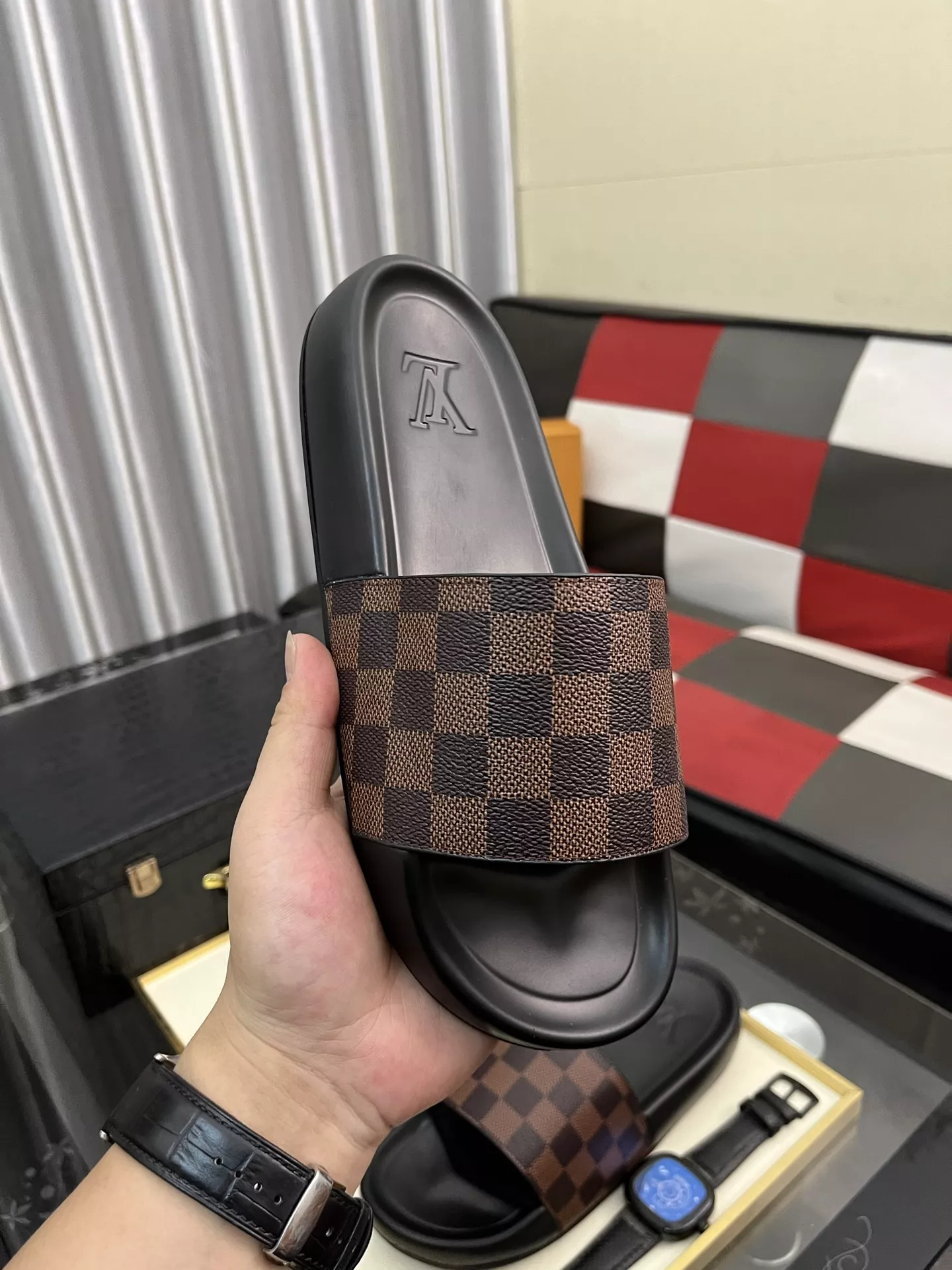 Breathable 2230 Louis Vuitton Slippers For Men