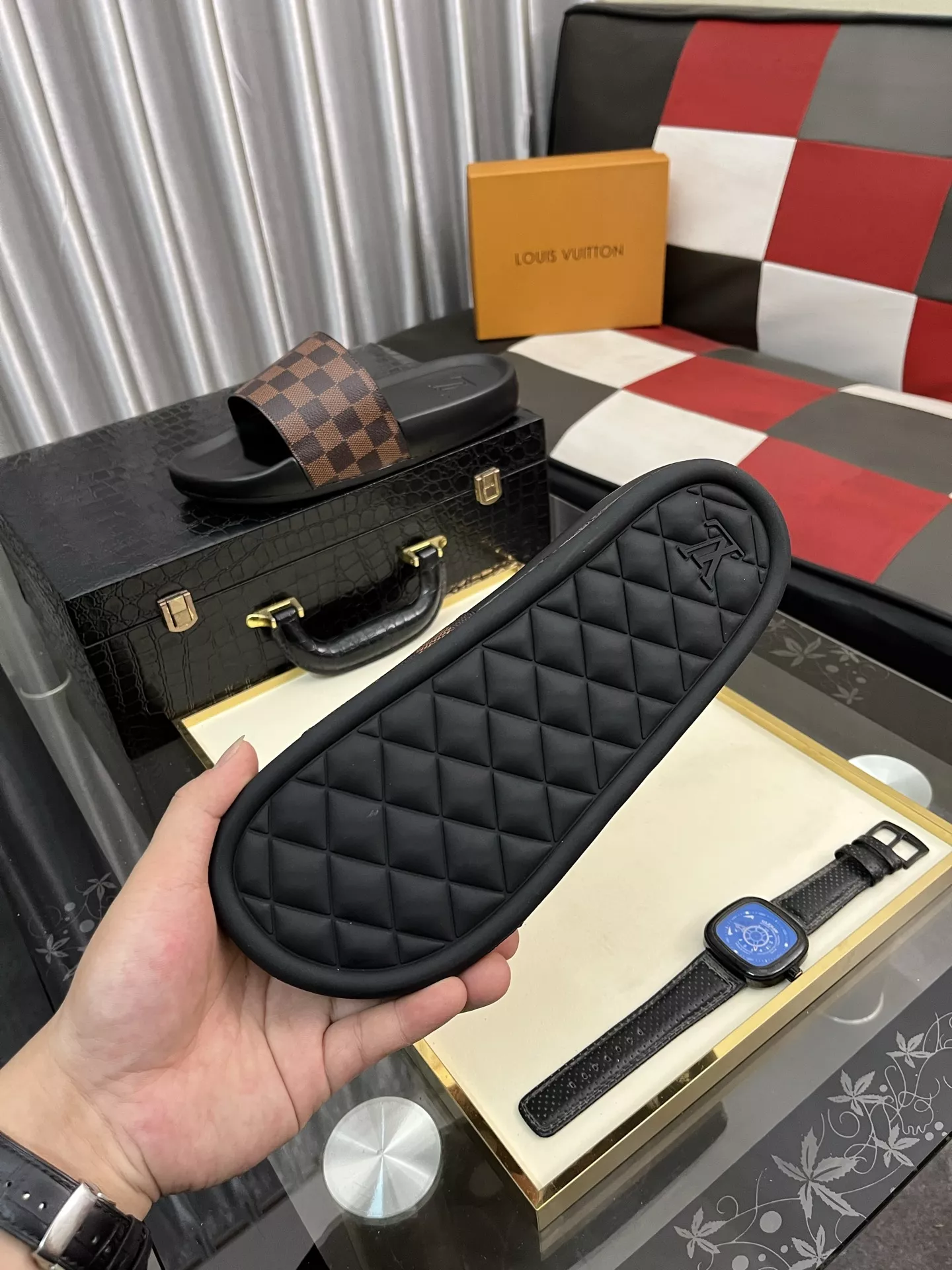 Breathable 2230 Louis Vuitton Slippers For Men