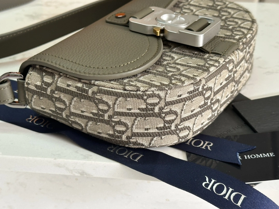 Breathable 2419 Christian Dior AAA Man Messenger Bags