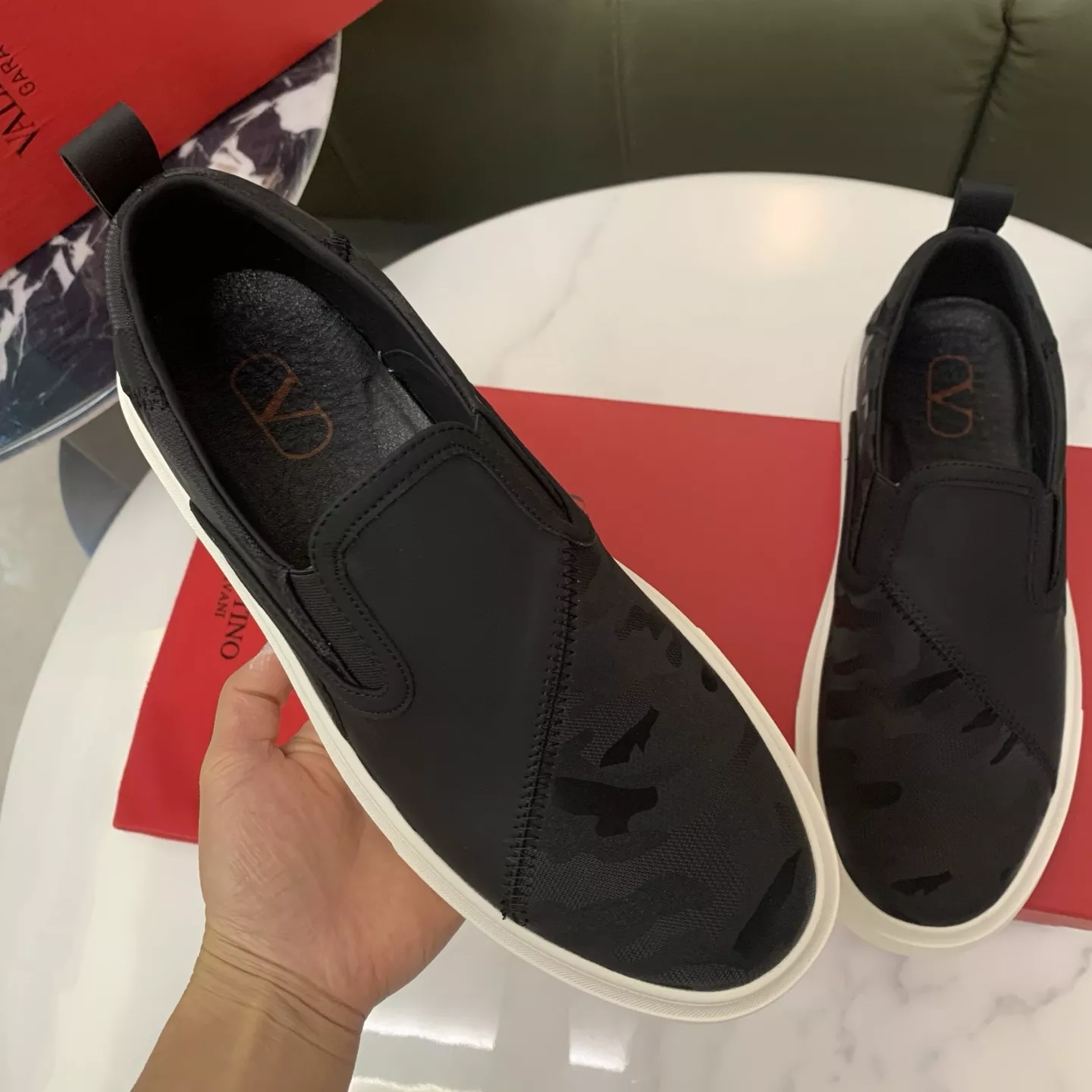 Breathable 2444 Valentino Casual Shoes For Men