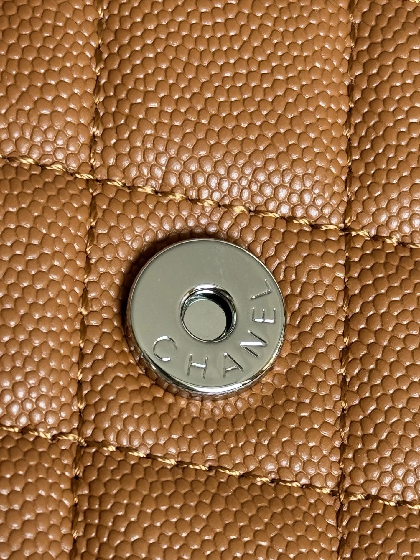 Breathable 251 Chanel AAA Quality Messenger Bags In Silver For Women