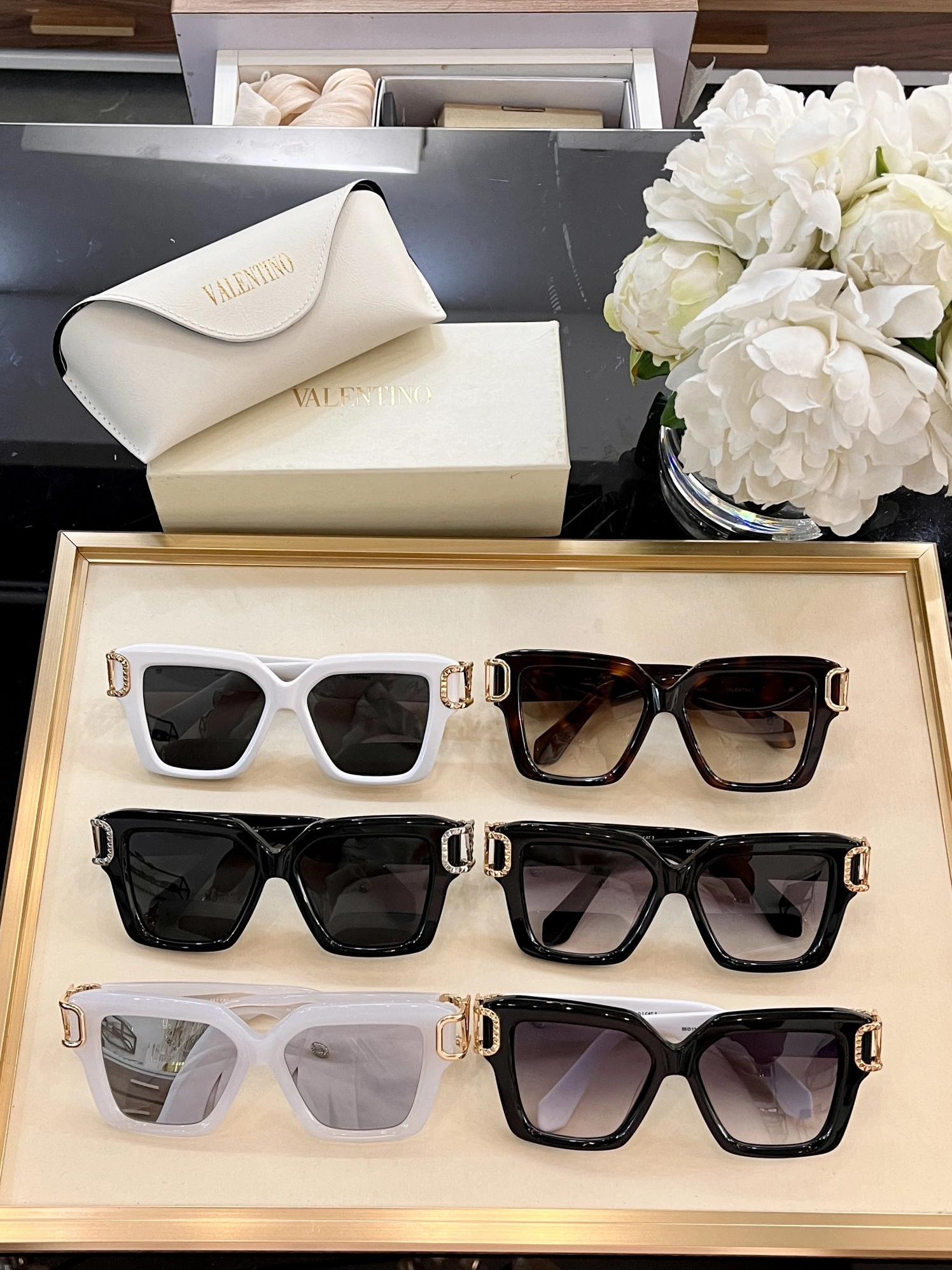 Breathable 2565 Valentino AAA Quality Sunglasses