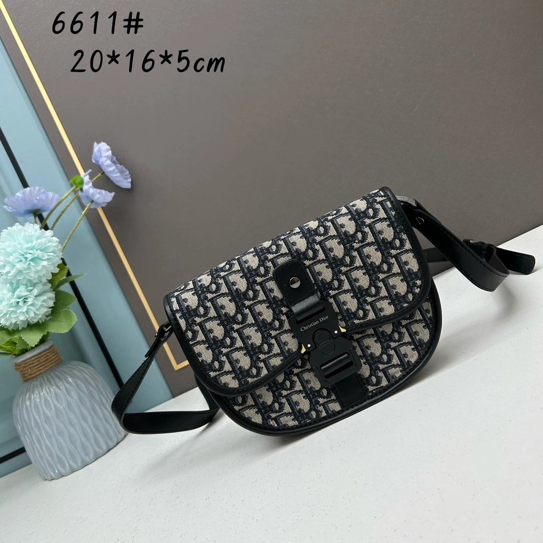 Breathable 2566 Christian Dior AAA Quality Messenger Bags For Unisex