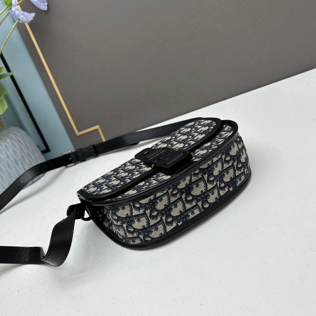 Breathable 2566 Christian Dior AAA Quality Messenger Bags For Unisex