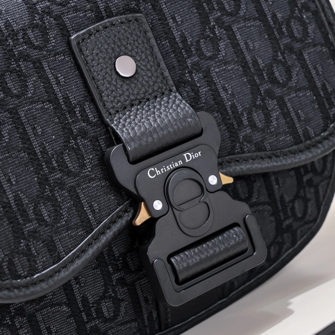Breathable 2636 Christian Dior AAA Man Messenger Bags