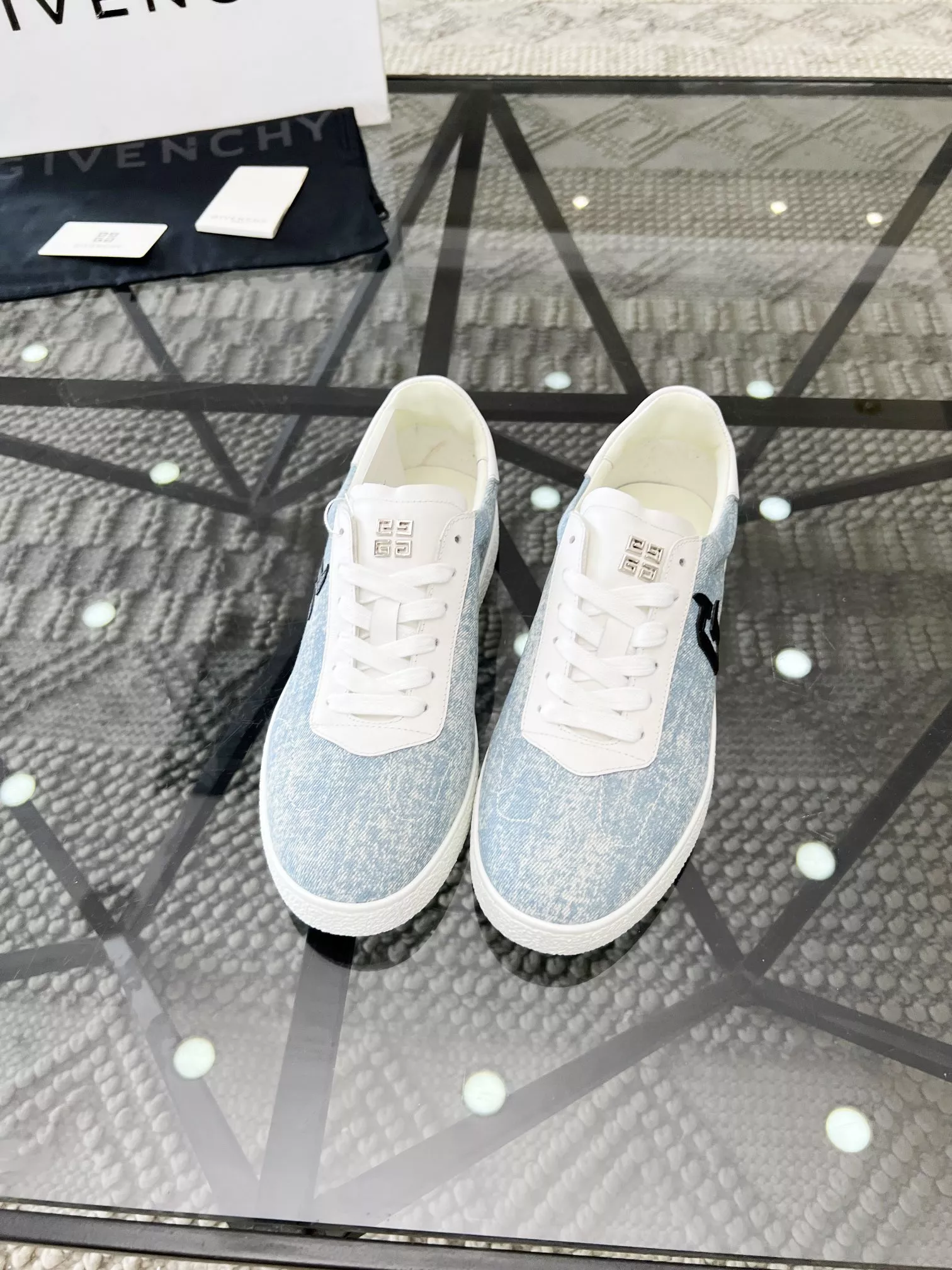 Breathable 2722 Givenchy Casual Shoes For Men