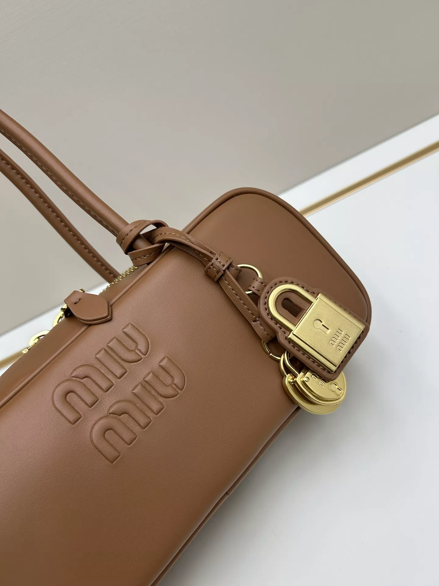 Breathable 2796 MIU MIU AAA Quality Shoulder Bags For Women