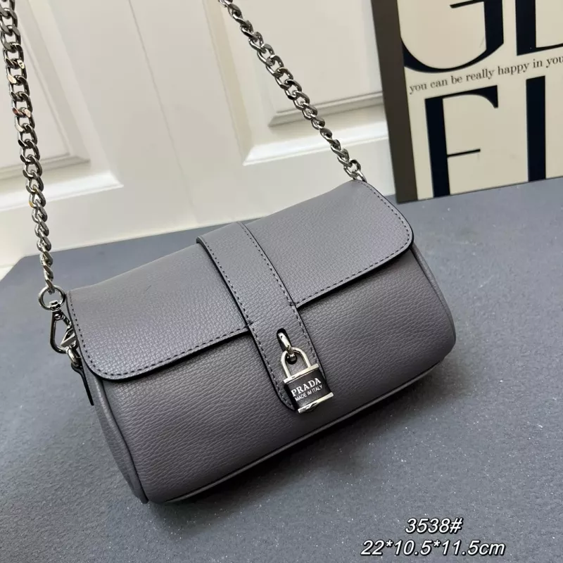 Breathable 2832 Prada AAA Quality Shoulder Bags For Women