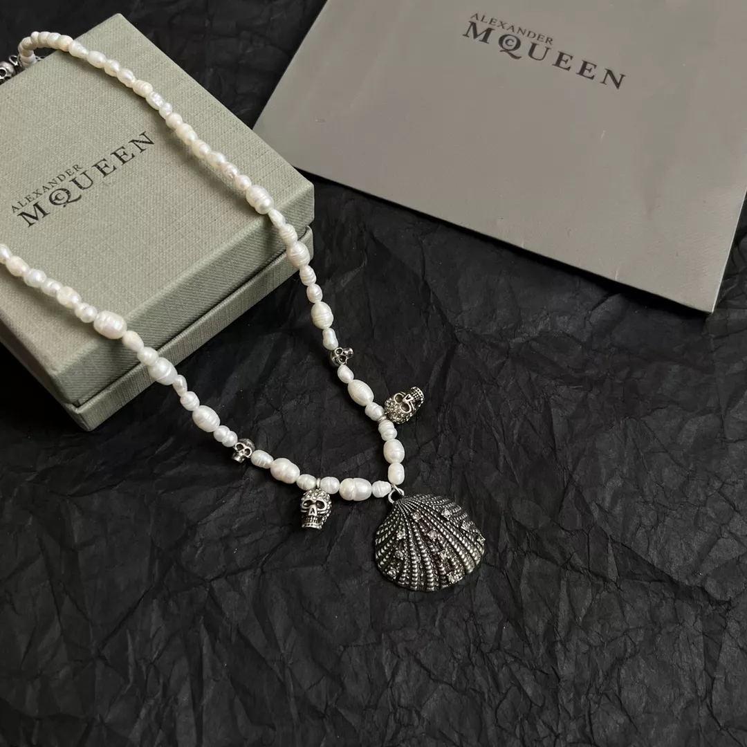 Breathable 2905 Alexander McQueen Necklaces