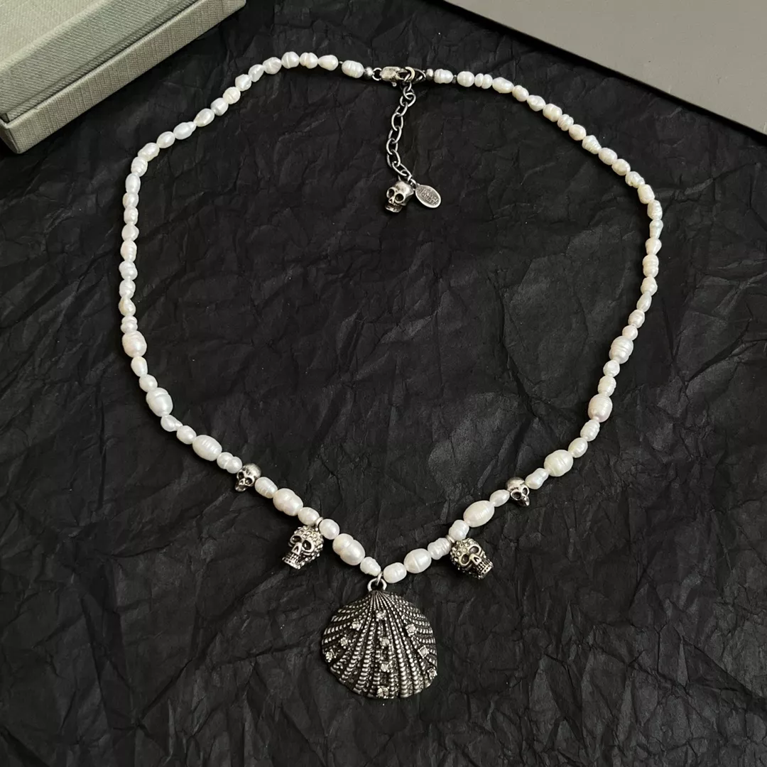 Breathable 2905 Alexander McQueen Necklaces