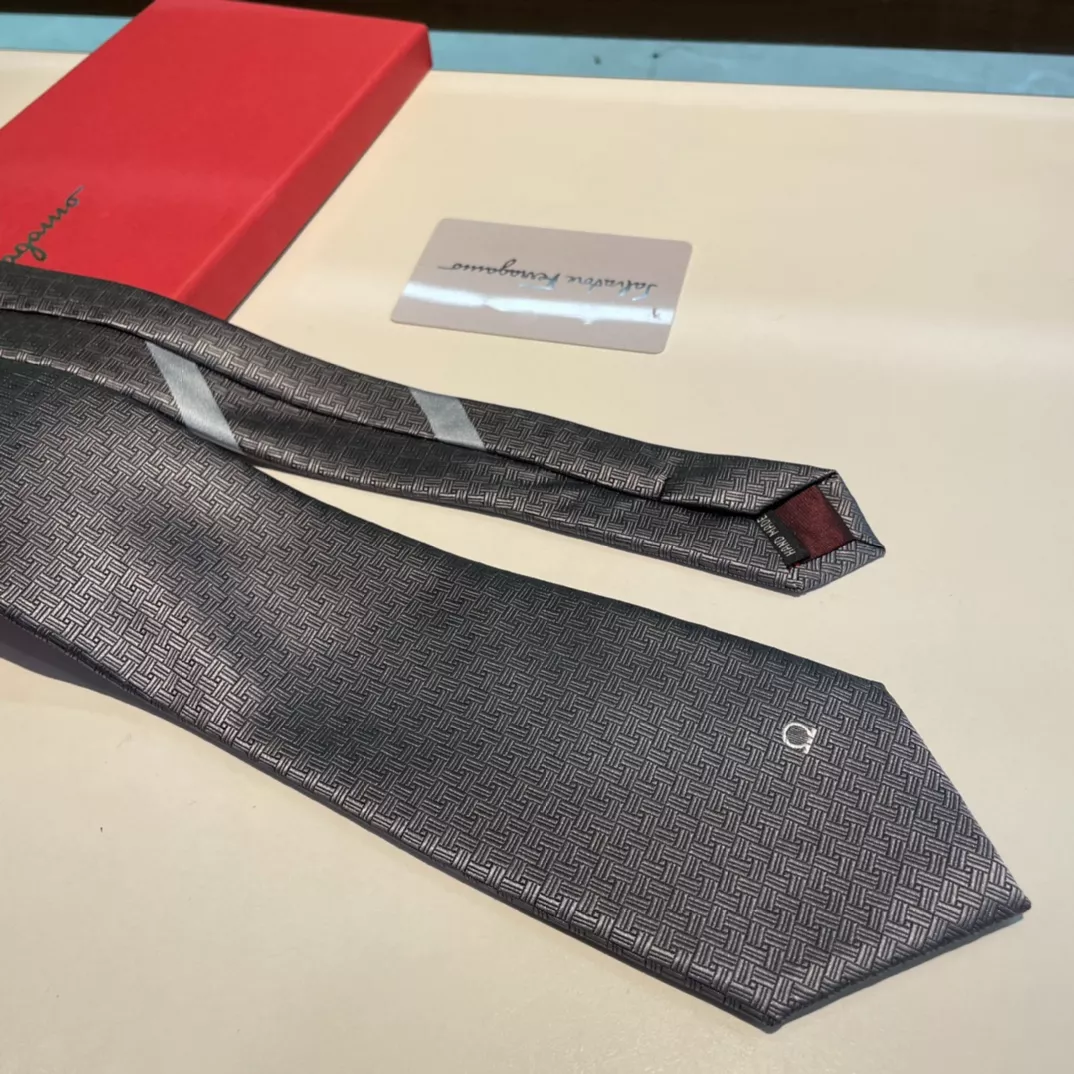 Breathable 3072 Salvatore Ferragamo Necktie