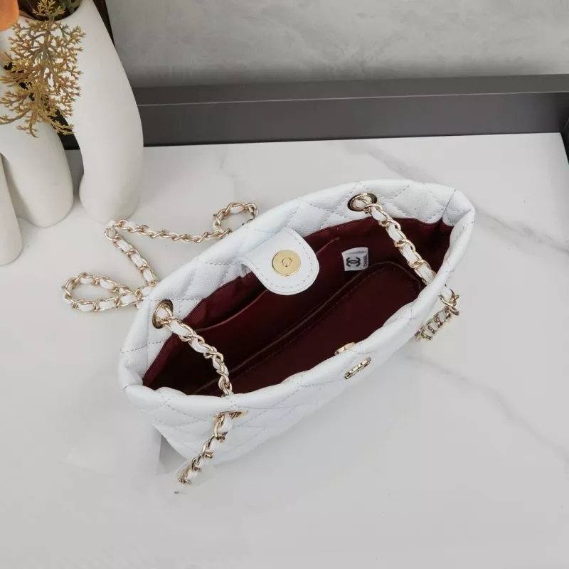 Breathable 3141 Chanel AAA Quality Shoulder Bags For Women