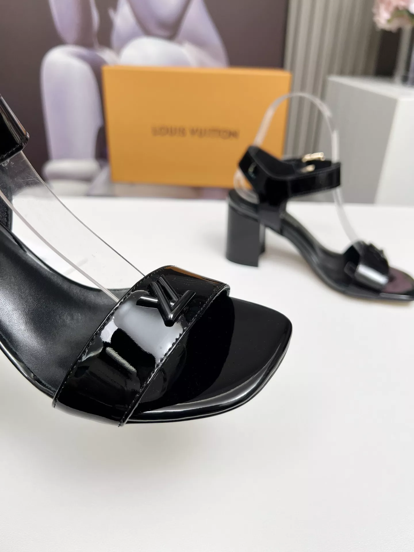 Breathable 3228 Louis Vuitton Sandal For Women