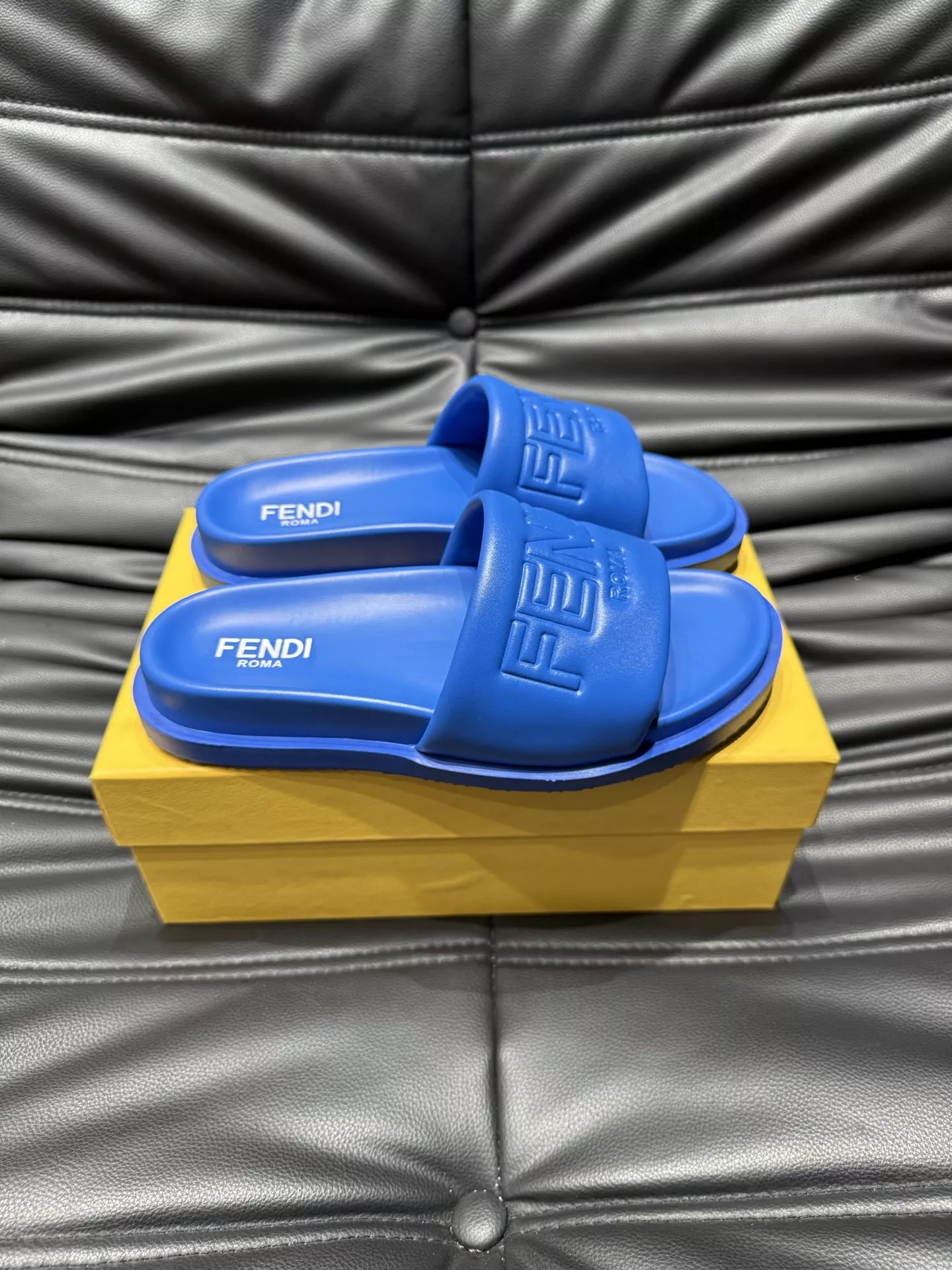 Breathable 3323 Fendi Slippers For Men