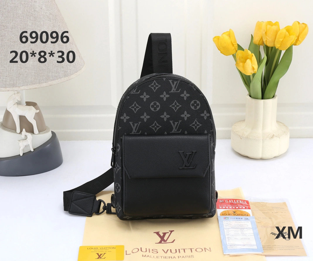 Breathable 3623 Louis Vuitton Messenger Bags For Men