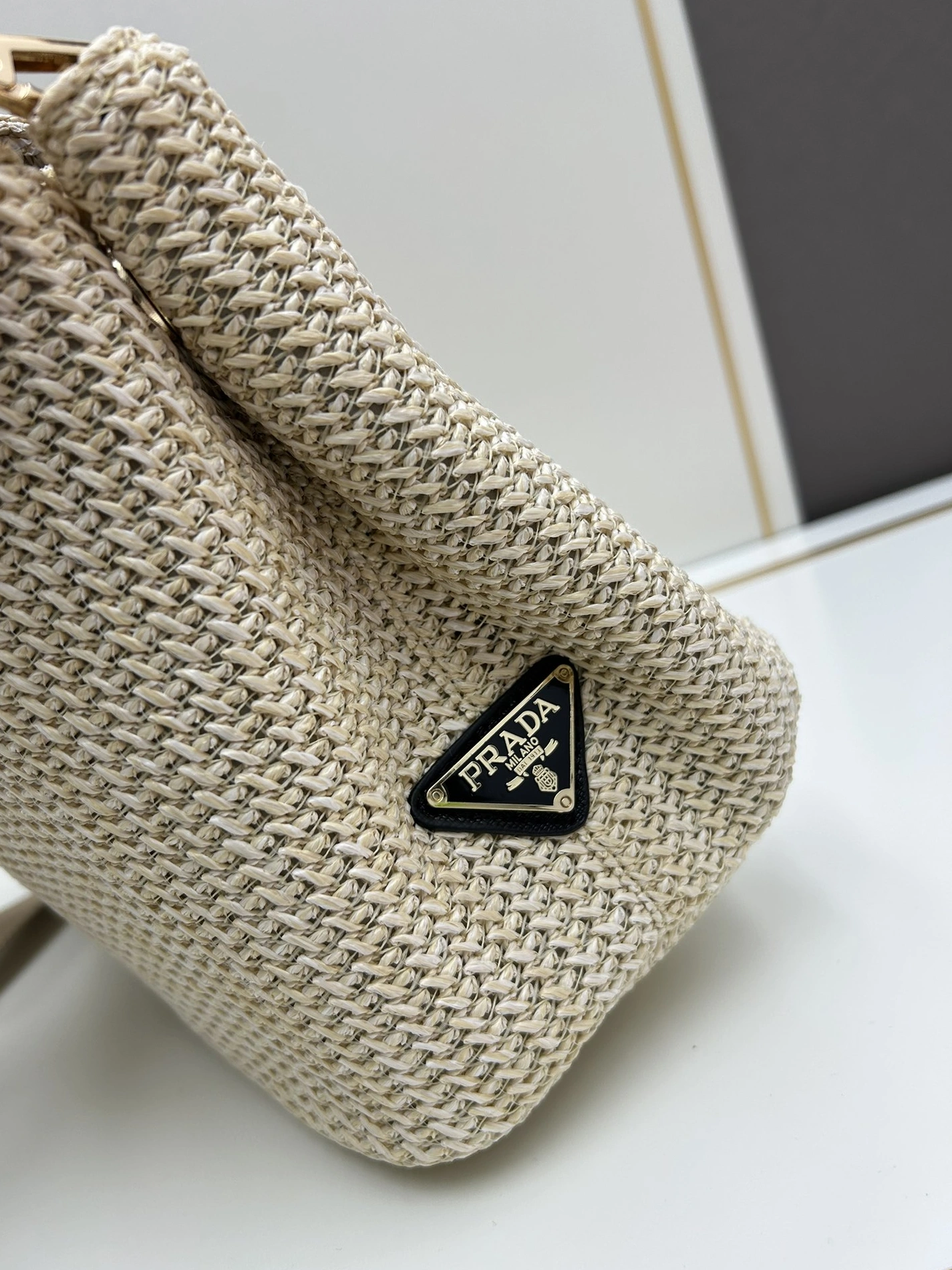 Breathable 3650 Prada AAA Quality Handbags For Women