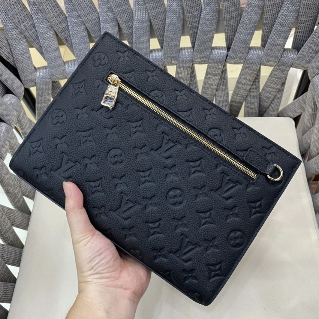 Breathable 3665 Louis Vuitton AAA Man Wallets