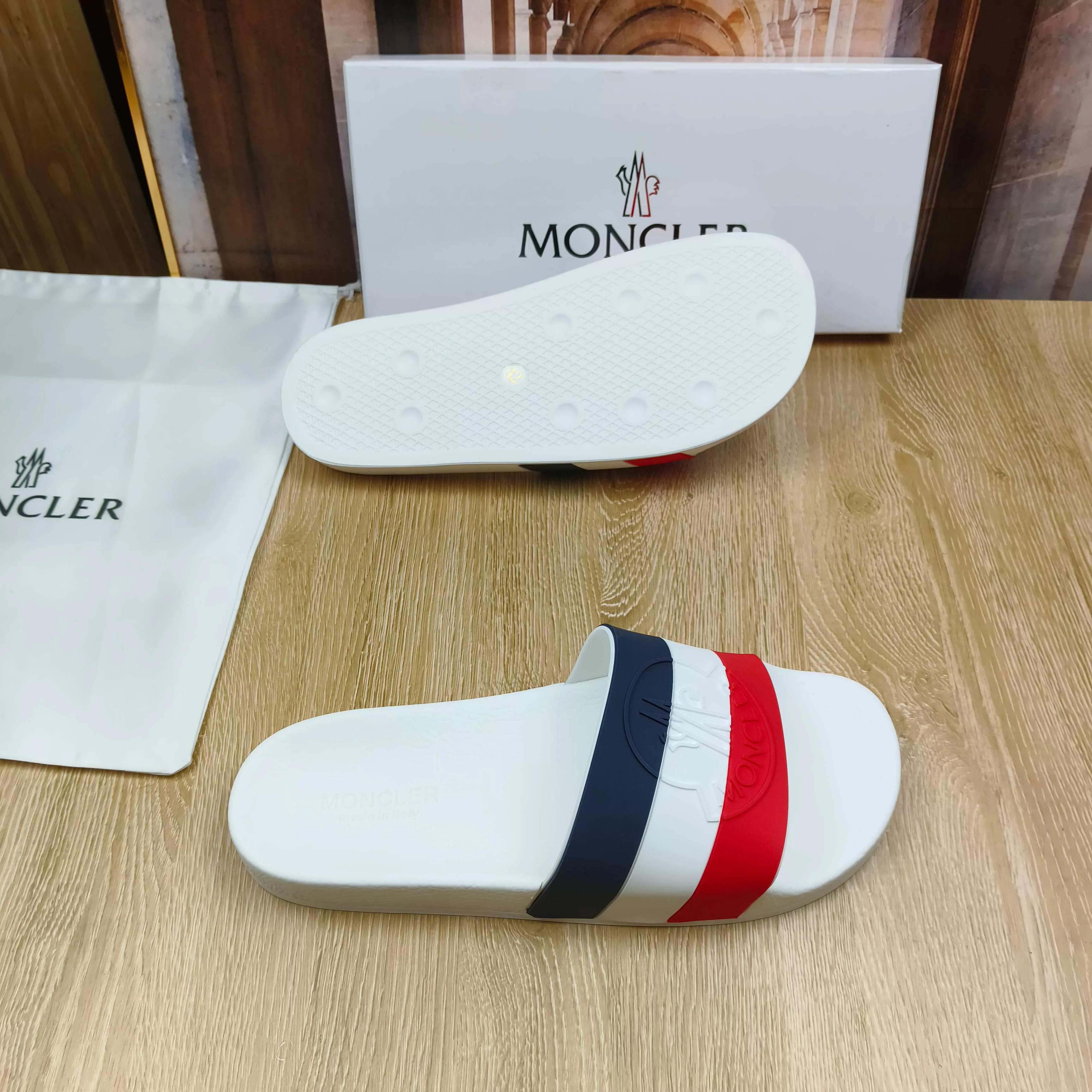 Breathable 3876 Moncler Slippers For Women