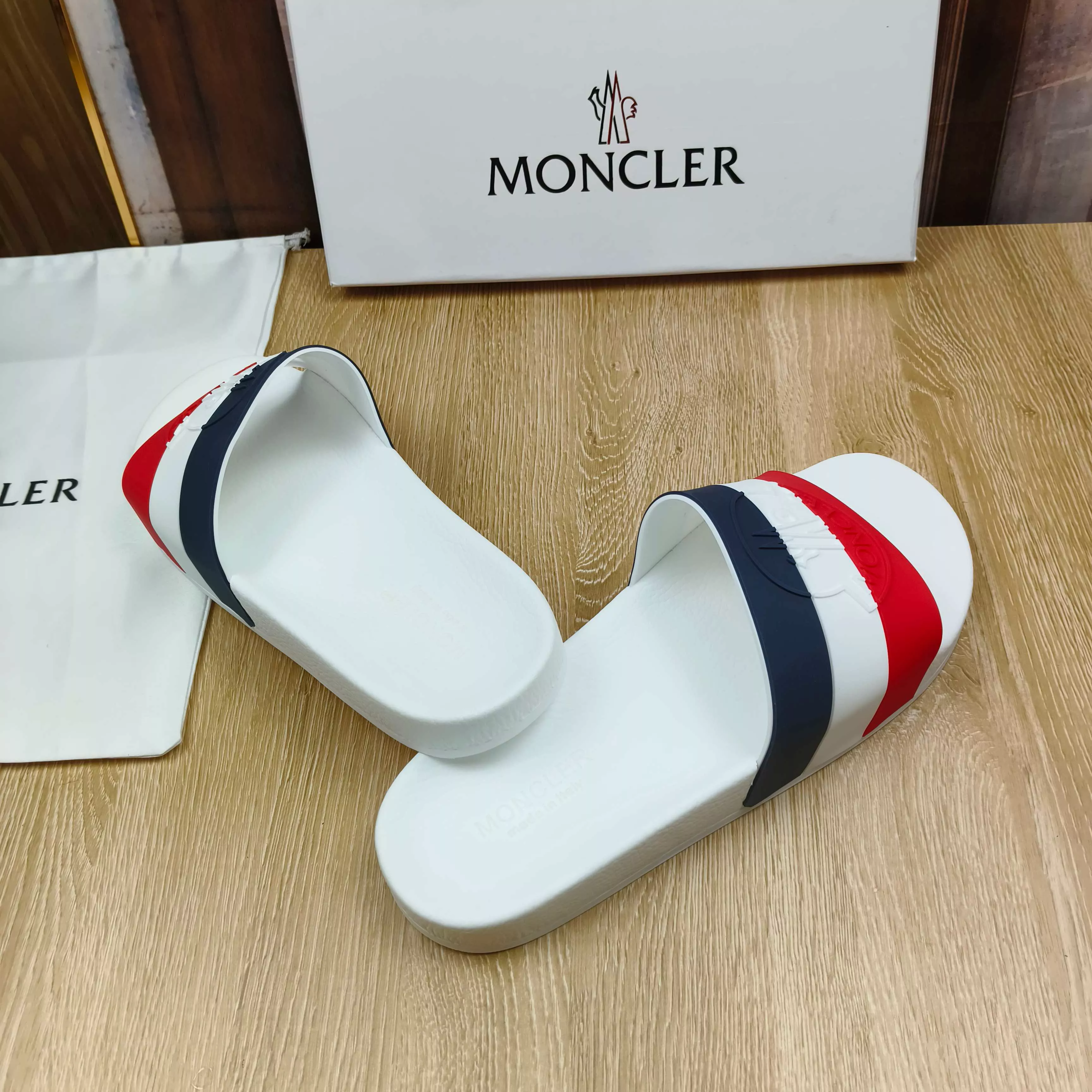 Breathable 3876 Moncler Slippers For Women