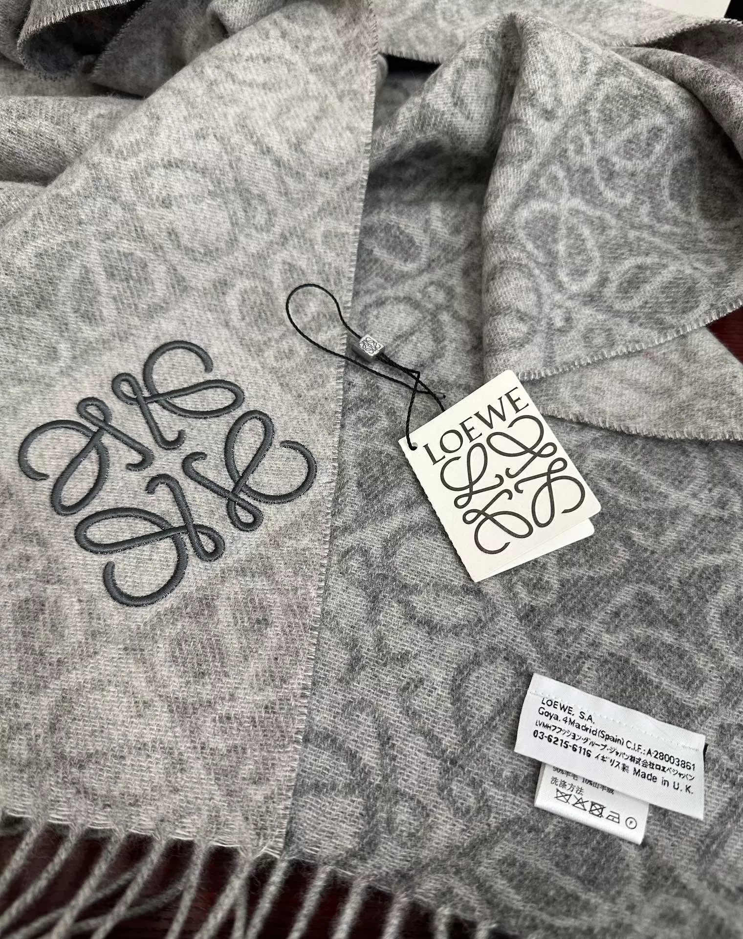 Breathable 3987 LOEWE Scarf For Unisex