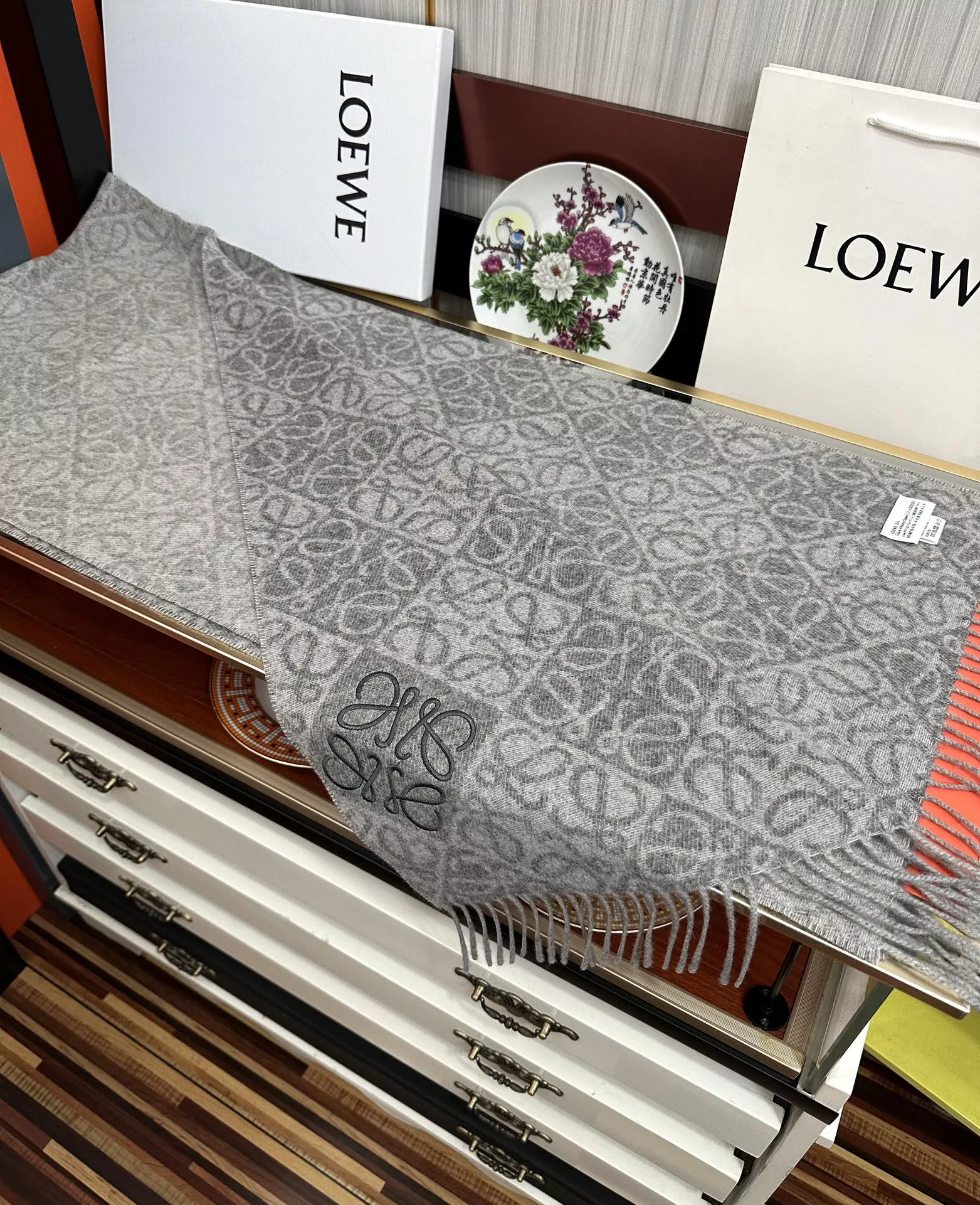 Breathable 3987 LOEWE Scarf For Unisex