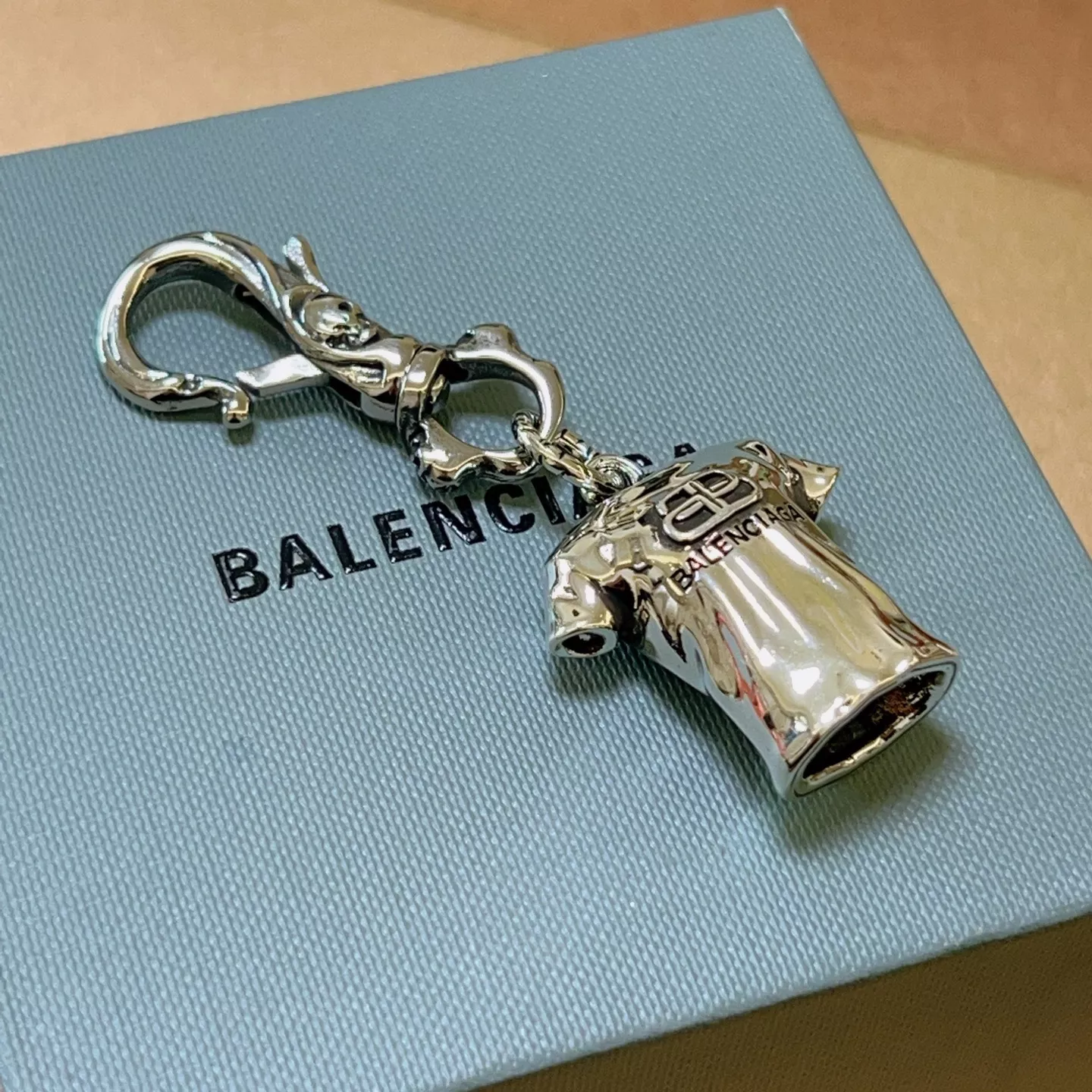 Breathable 4233 Balenciaga Key Holder And Bag Buckle