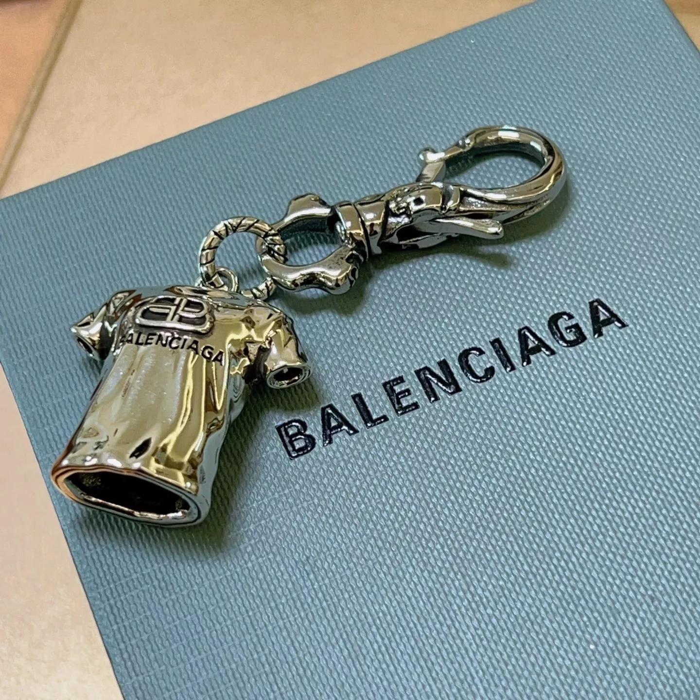 Breathable 4233 Balenciaga Key Holder And Bag Buckle