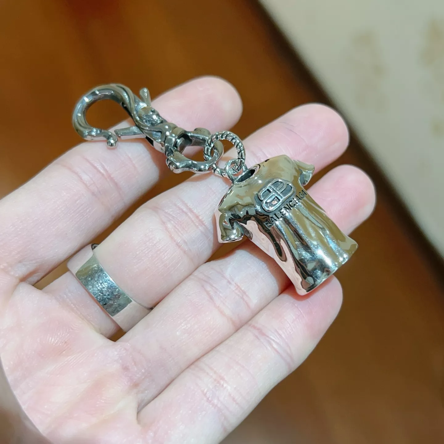 Breathable 4233 Balenciaga Key Holder And Bag Buckle