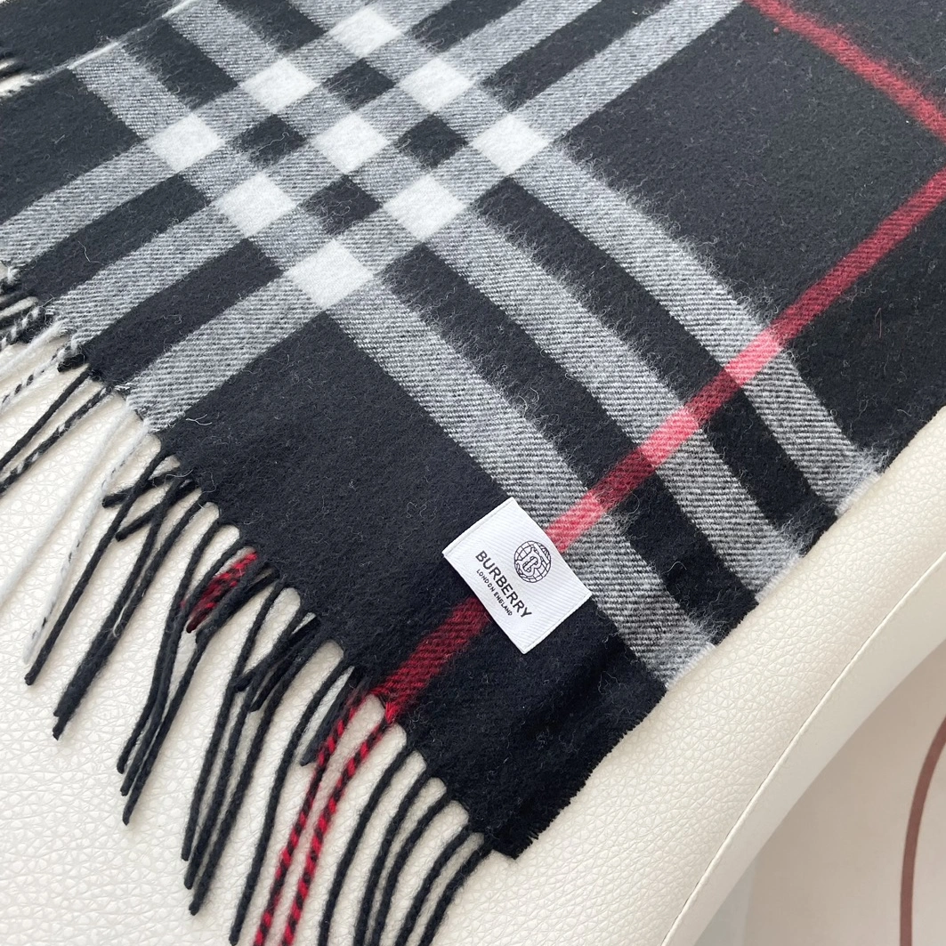 Breathable 4294 Burberry Scarf