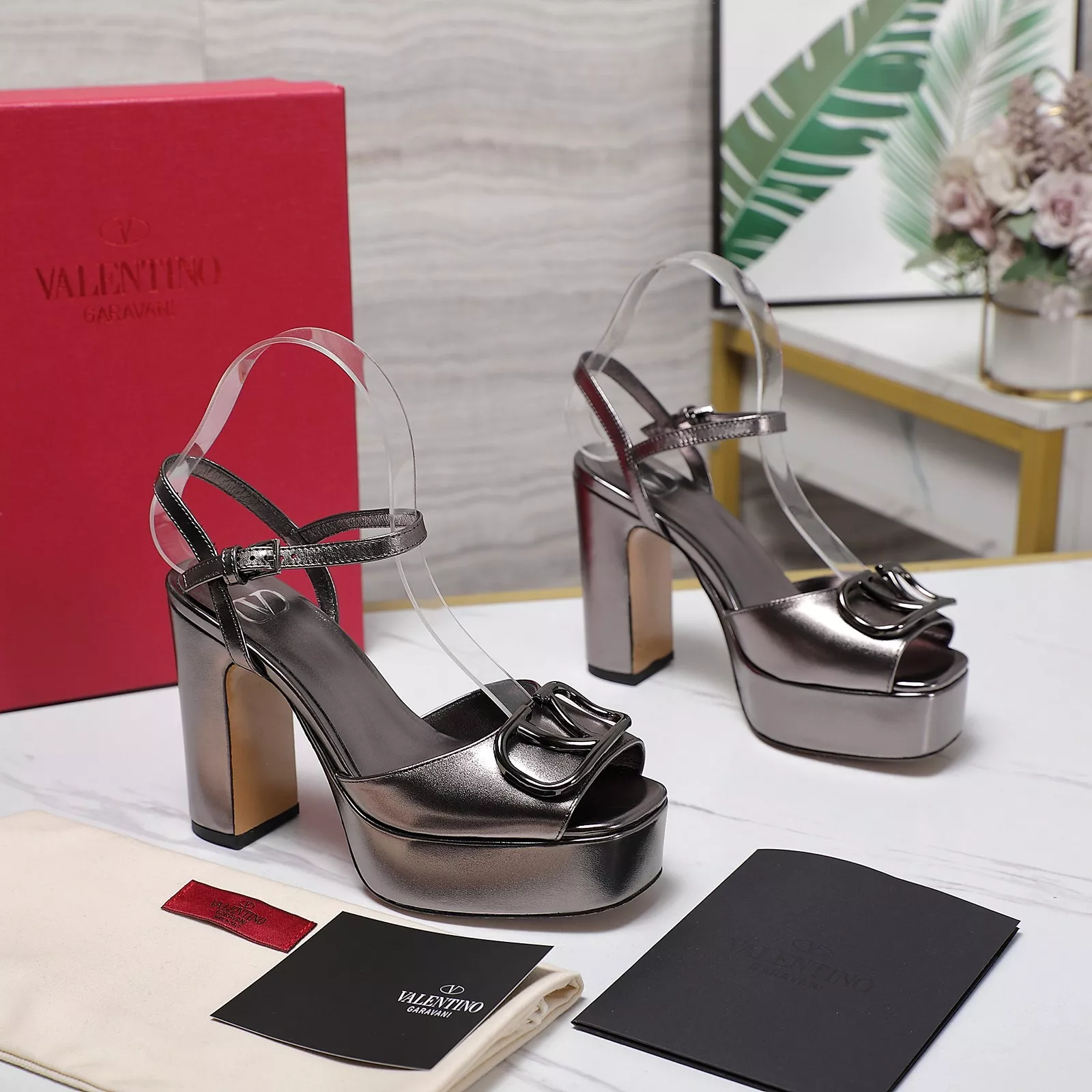Breathable 4657 Valentino Sandal For Women