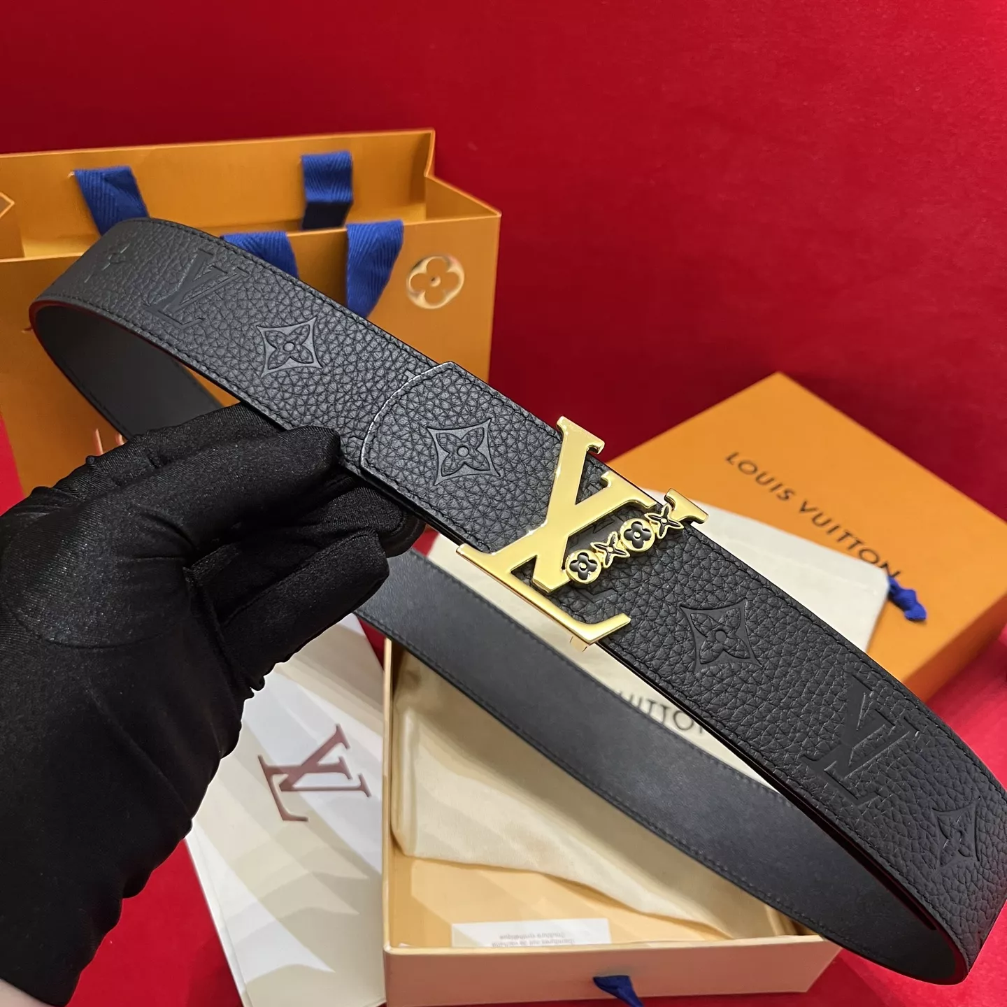 Breathable 4686 Louis Vuitton AAA Quality Belts In 4.0cm For Men