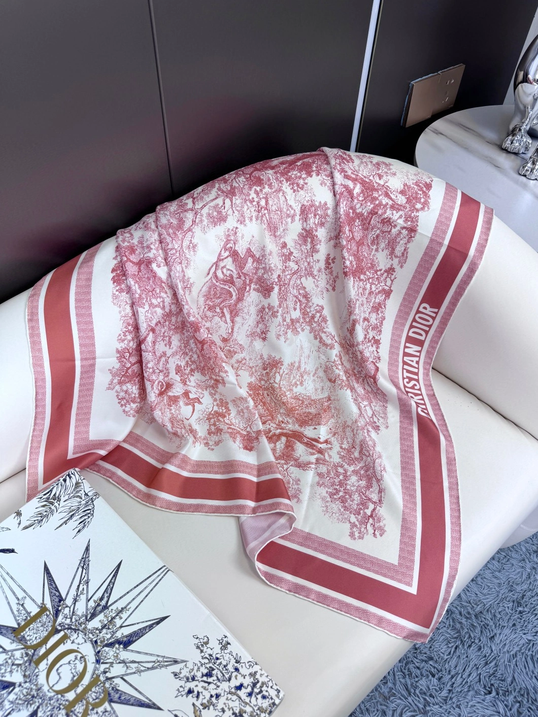 Breathable 5007 Christian Dior Silk Squares For Women