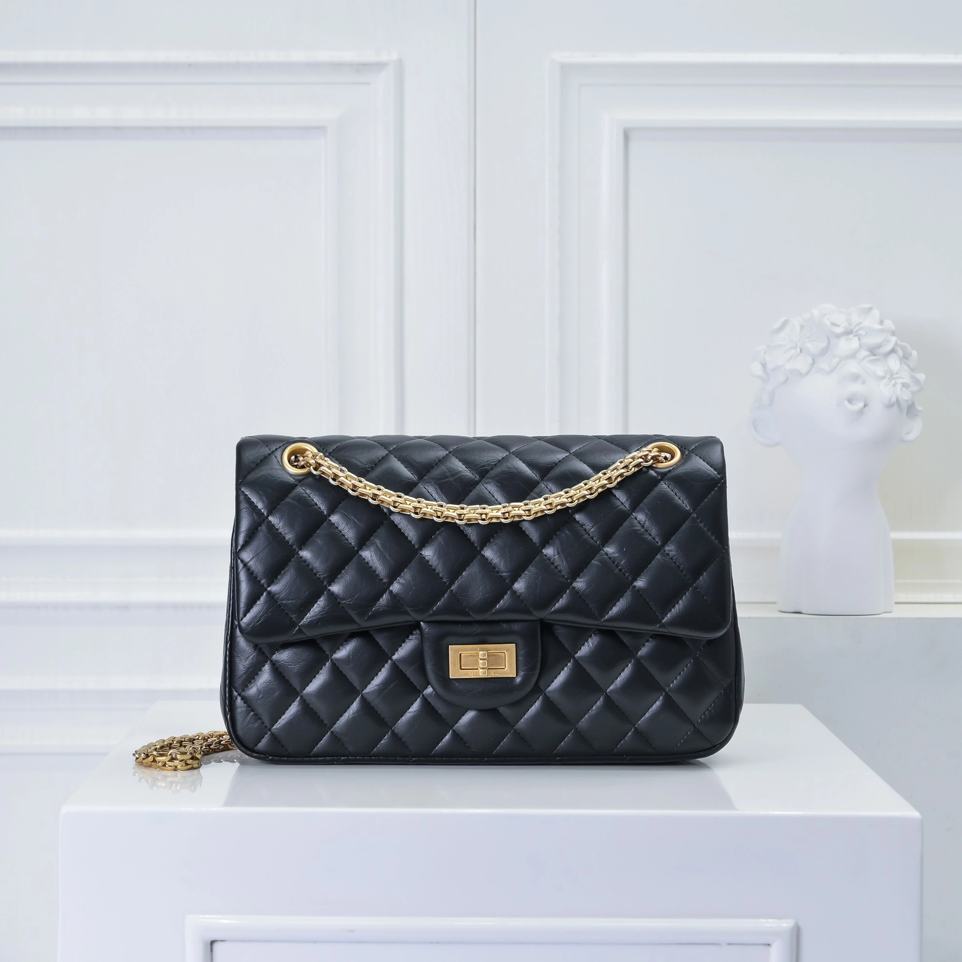 Breathable 5017 Chanel AAA Quality Shoulder Bags For Women