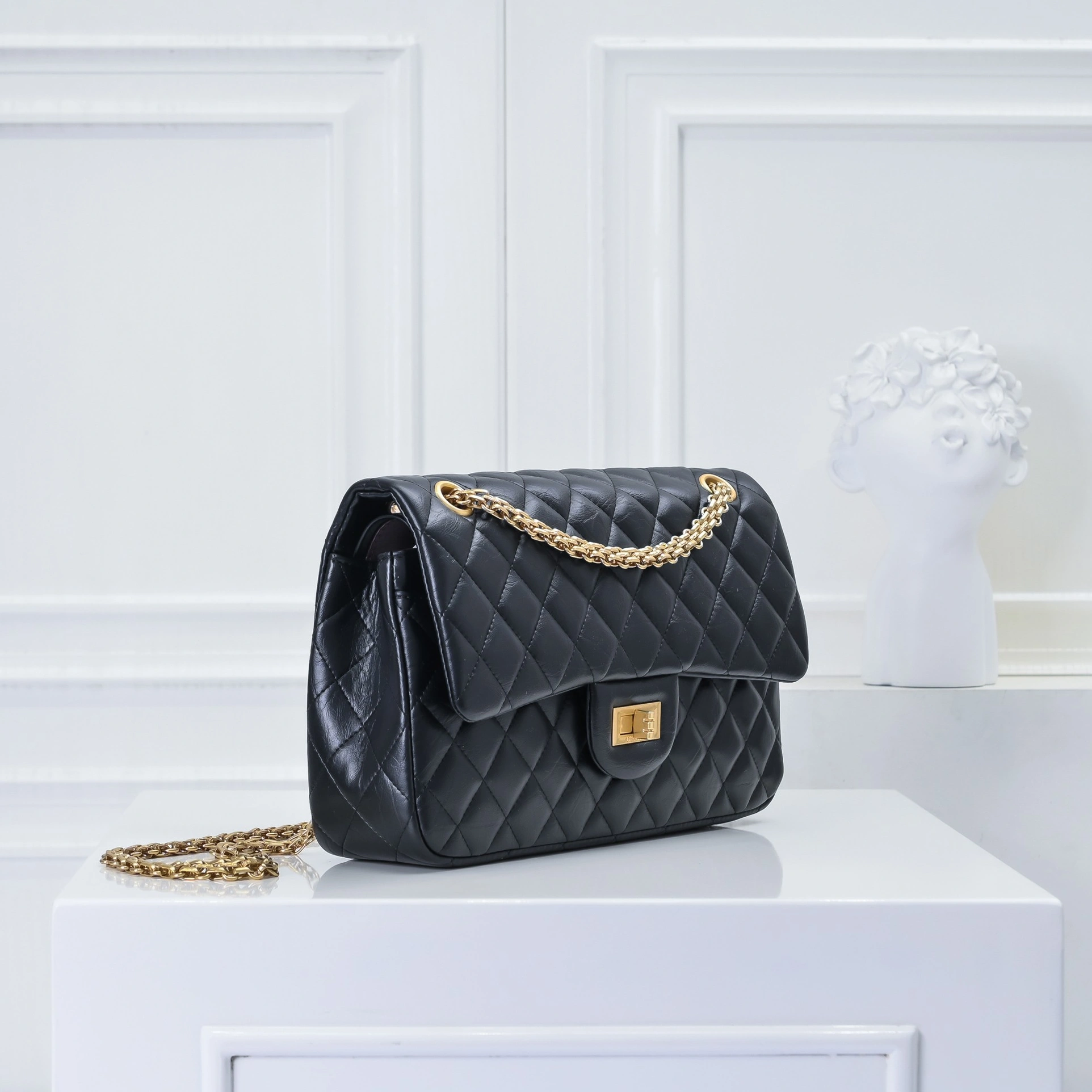 Breathable 5017 Chanel AAA Quality Shoulder Bags For Women