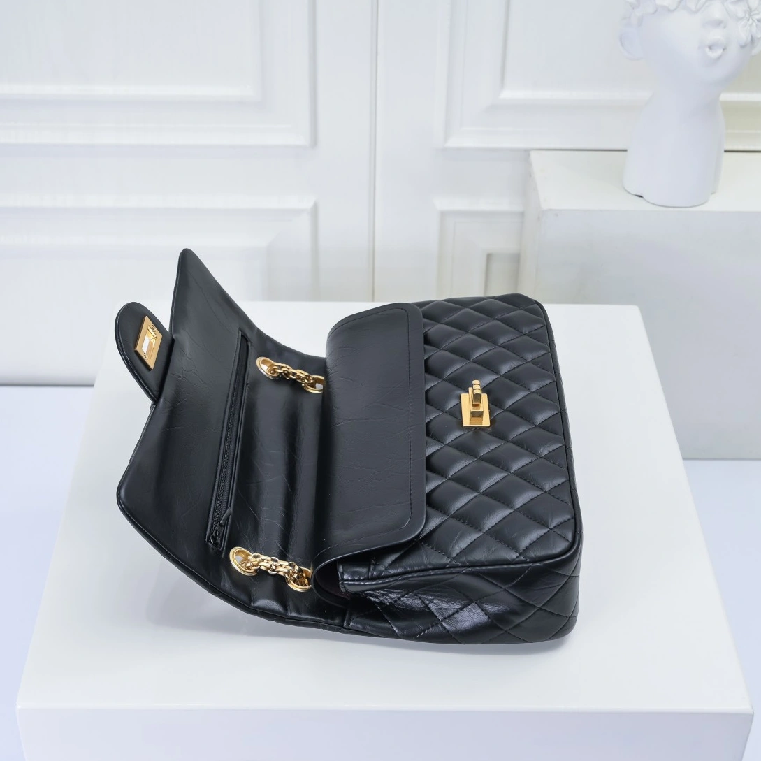 Breathable 5017 Chanel AAA Quality Shoulder Bags For Women