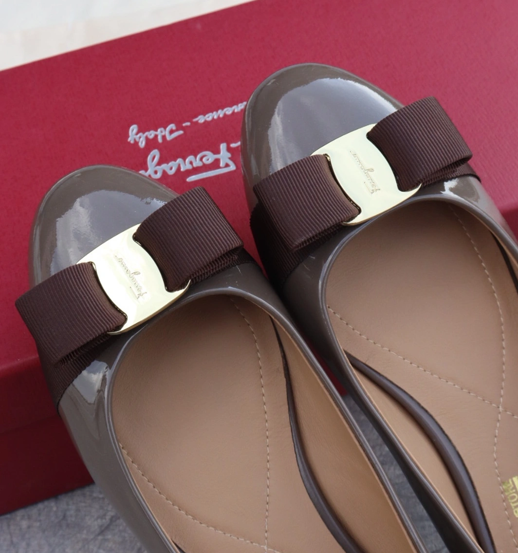 Breathable 507 Salvatore Ferragamo Flat Shoes For Women