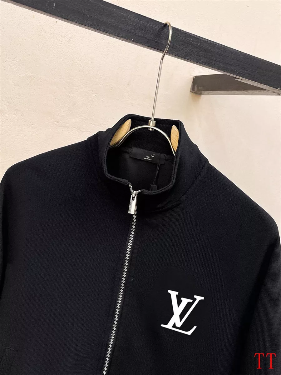 Breathable 5233 Louis Vuitton LV Tracksuits Long Sleeved For Men