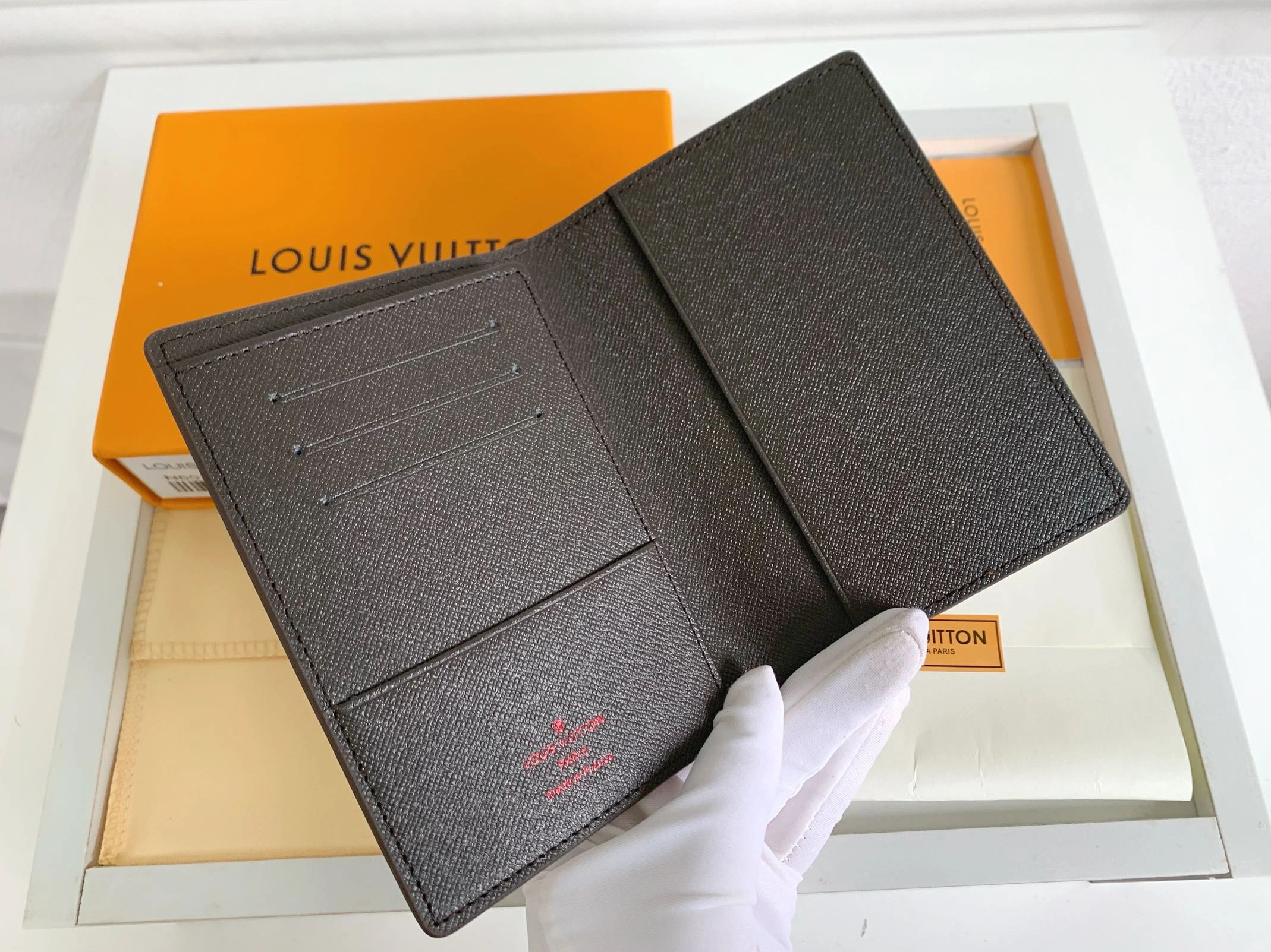 Breathable 5290 Louis Vuitton Card Case For Unisex