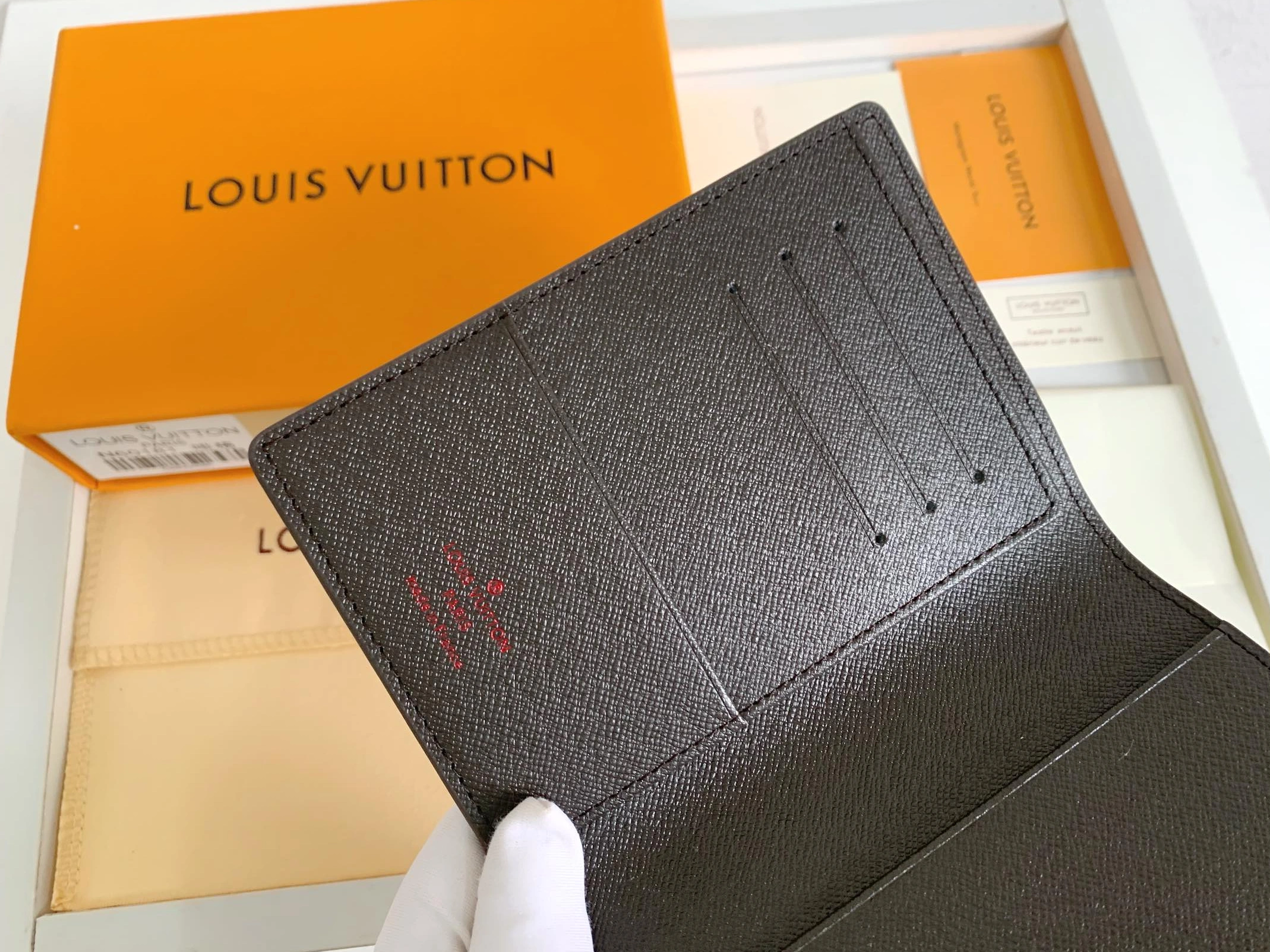 Breathable 5290 Louis Vuitton Card Case For Unisex