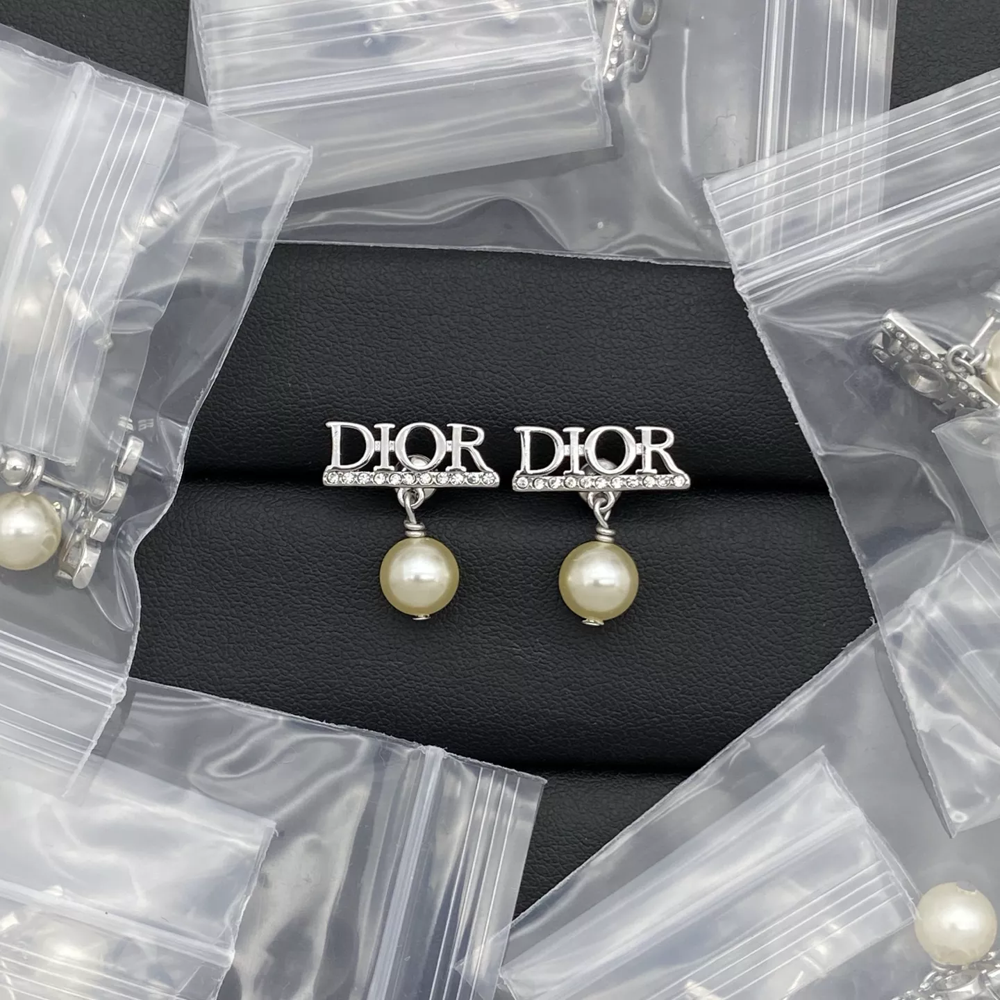 Breathable 5303 Christian Dior Earrings For Women