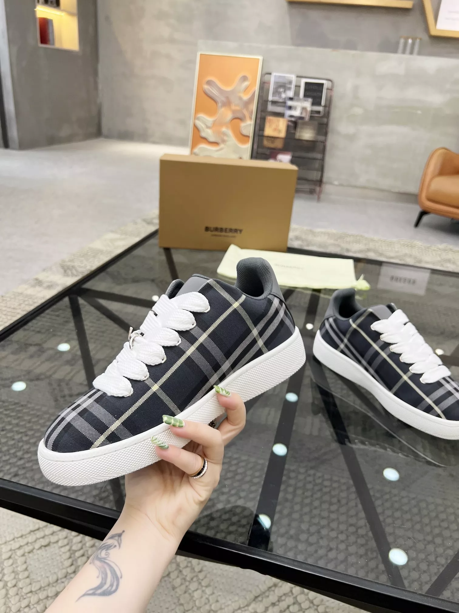 Breathable 5469 Burberry Casual Shoes For Men