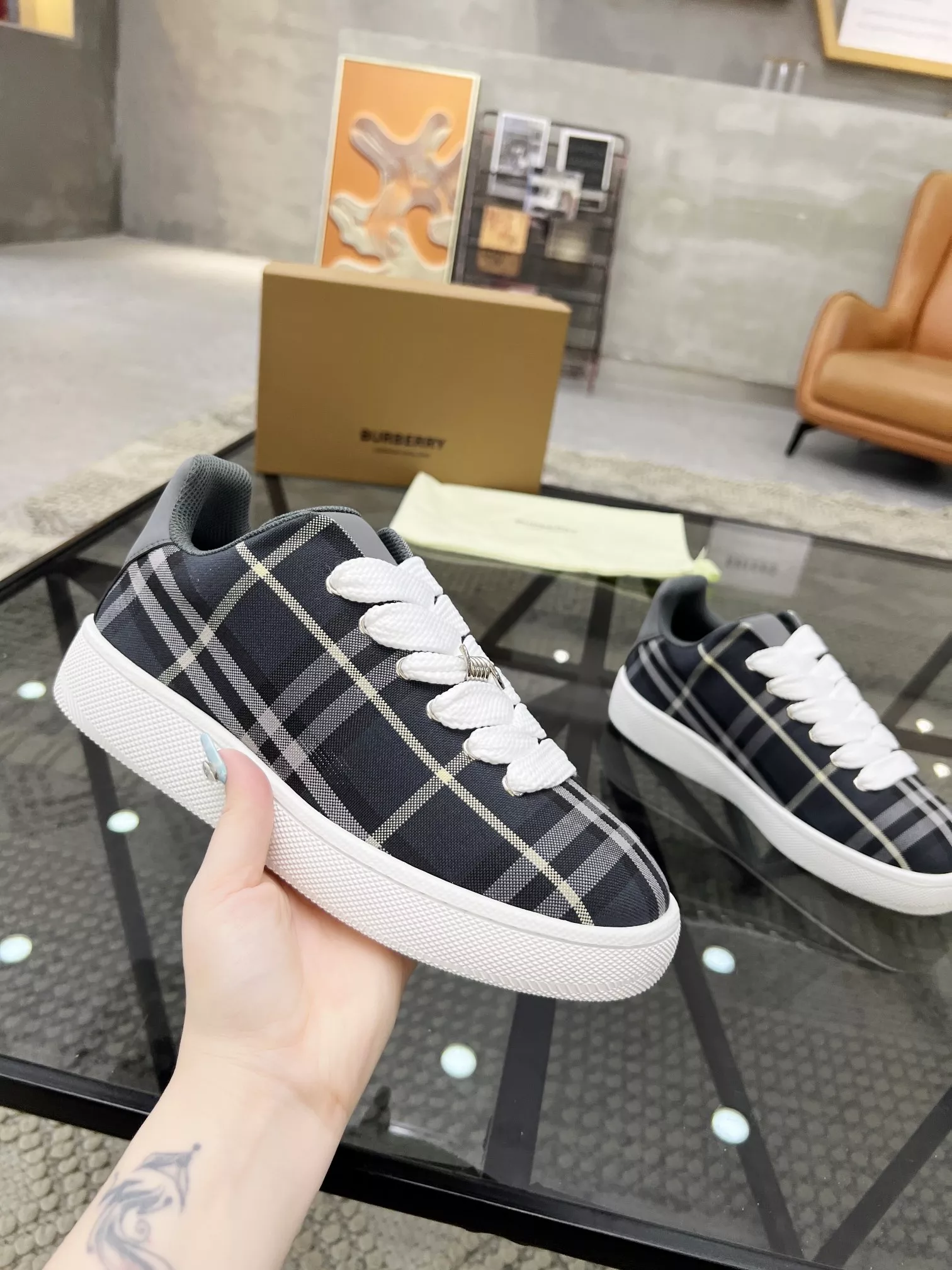 Breathable 5469 Burberry Casual Shoes For Men