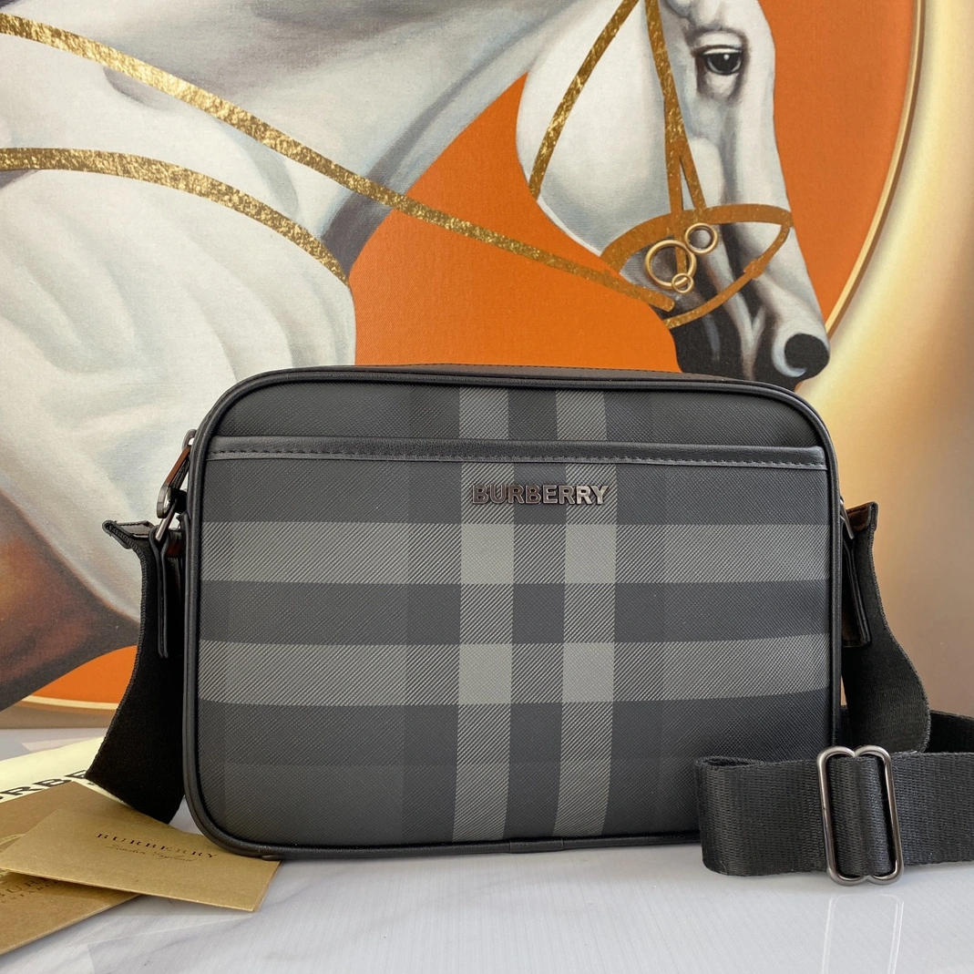 Breathable 5478 Burberry AAA Man Messenger Bags