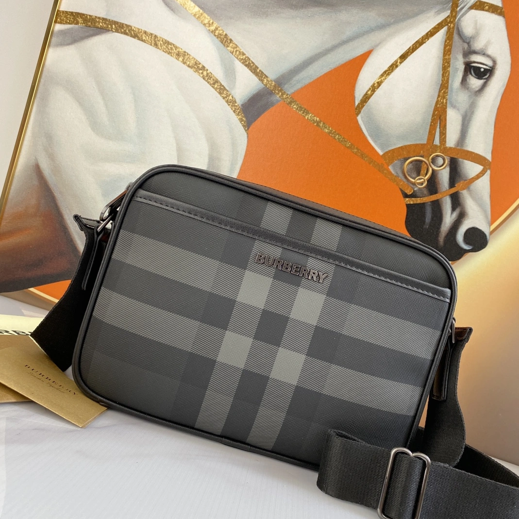 Breathable 5478 Burberry AAA Man Messenger Bags
