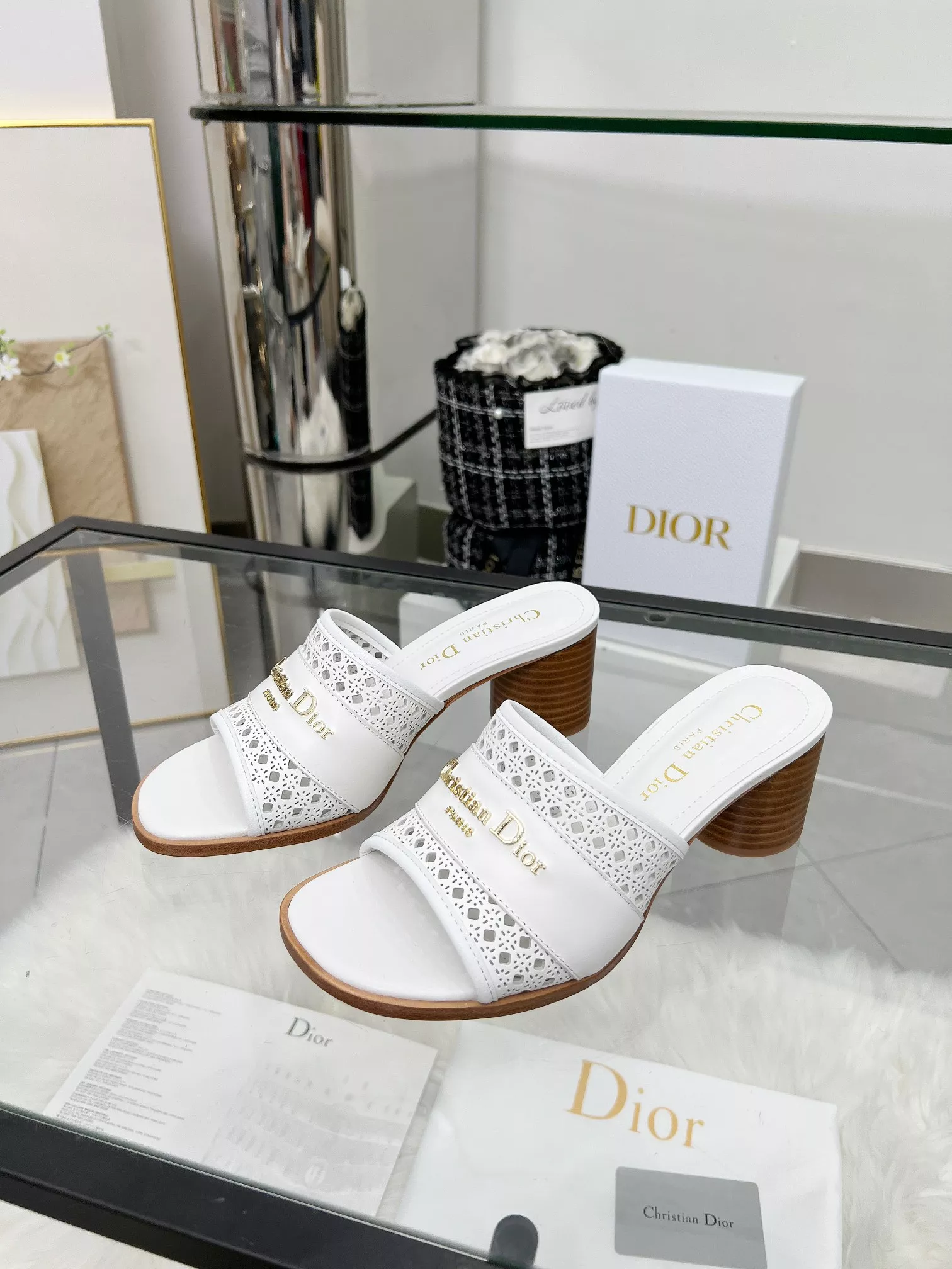 Breathable 5639 Christian Dior Slippers For Women